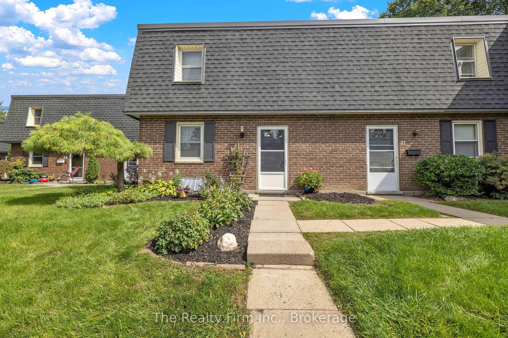 Photo of Unit 12, 598 Durham Crescent