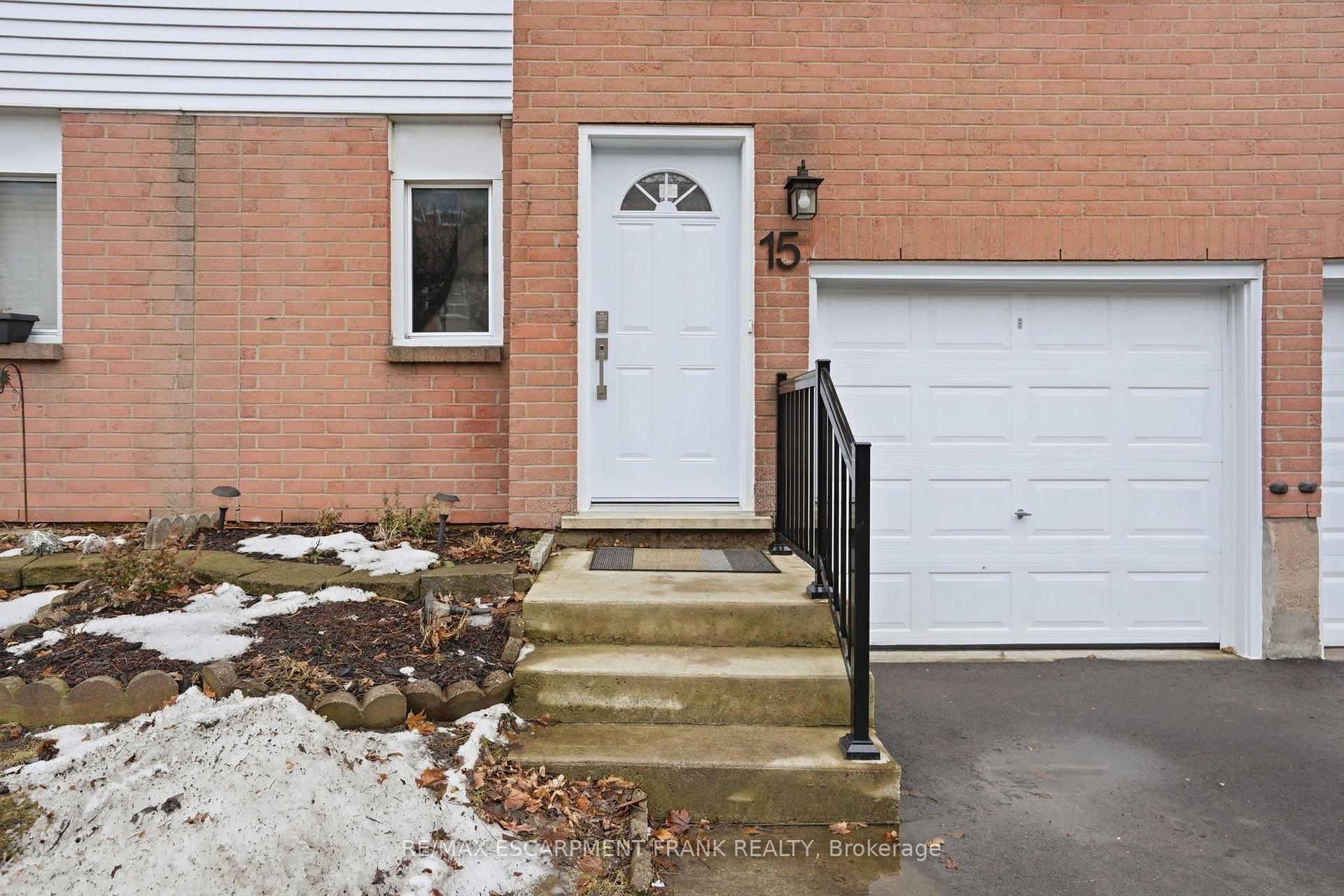 Photo 3 of Unit 15, 1255 Upper Gage Avenue, Hamilton, Quinndale — HOMEH