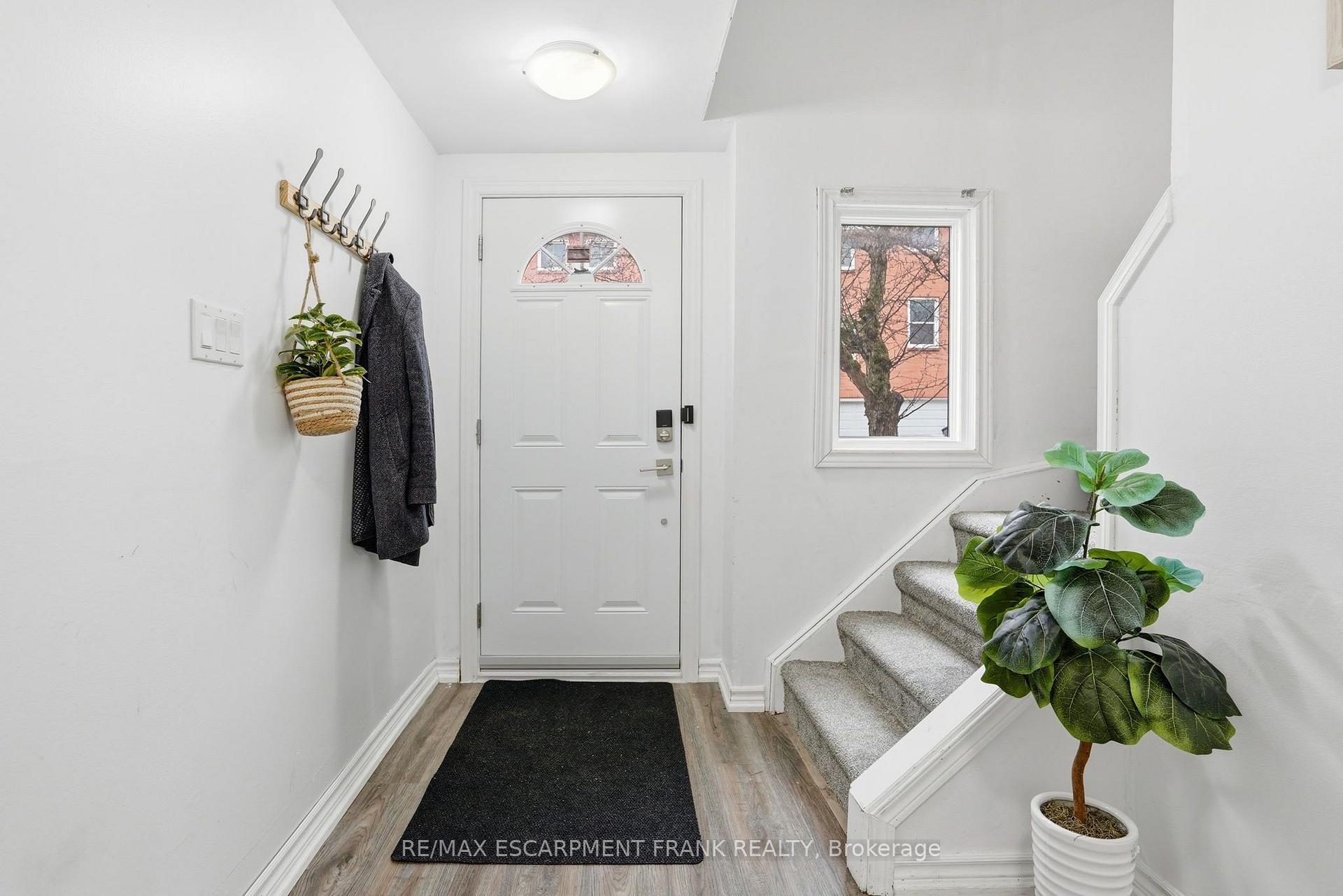 Photo 4 of Unit 15, 1255 Upper Gage Avenue, Hamilton, Quinndale — HOMEH