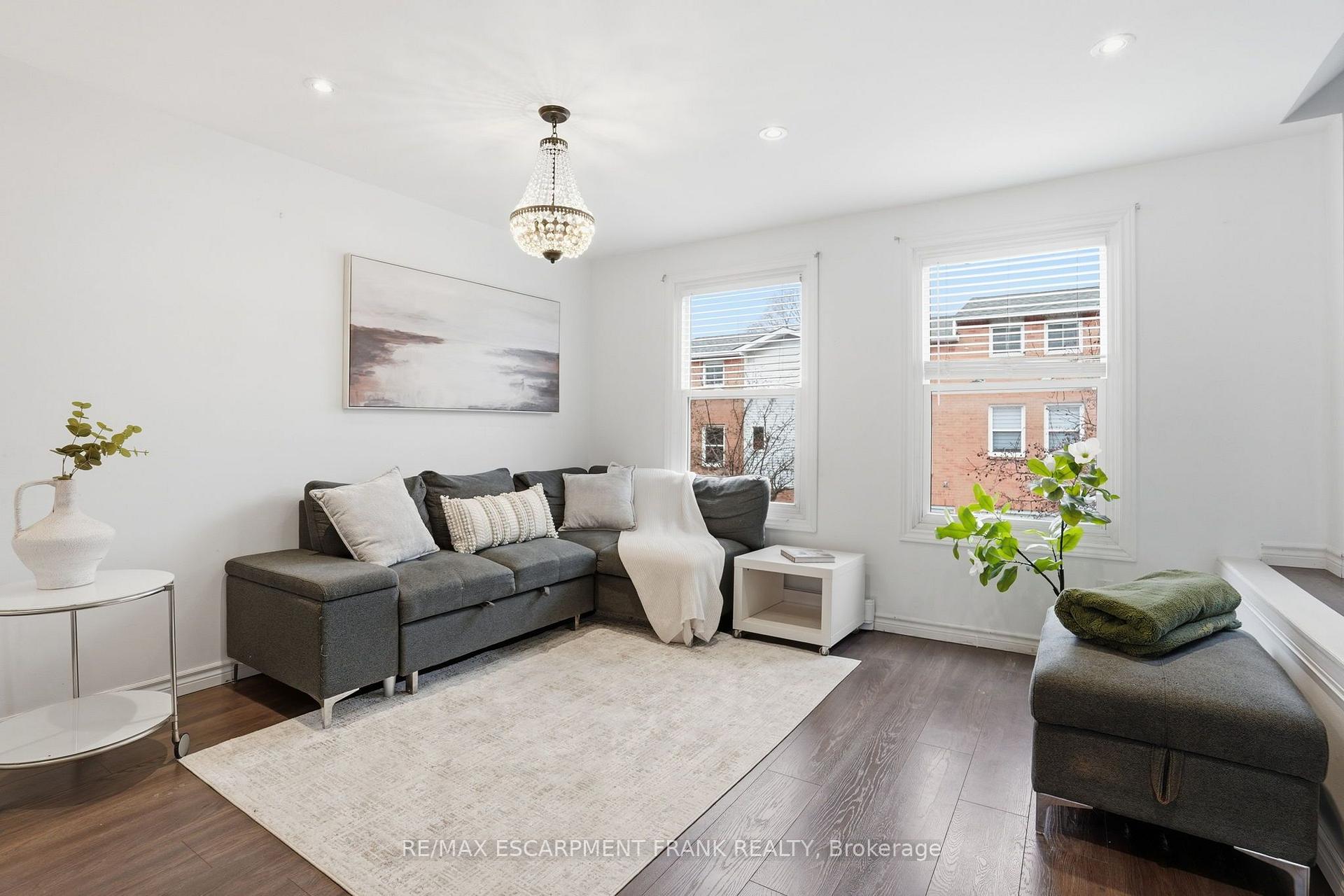 Photo 7 of Unit 15, 1255 Upper Gage Avenue, Hamilton, Quinndale — HOMEH