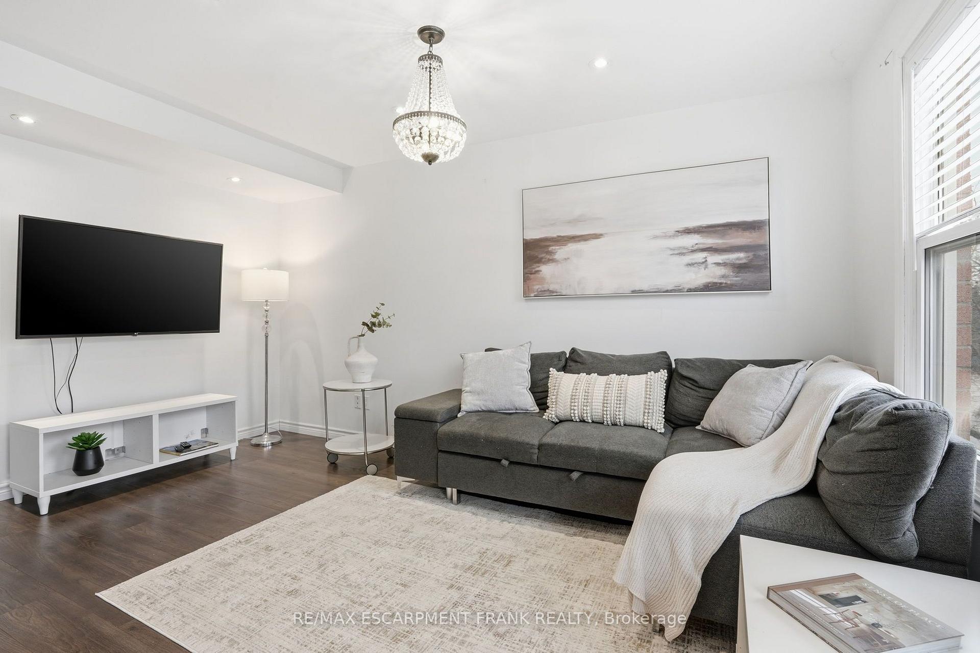Photo 8 of Unit 15, 1255 Upper Gage Avenue, Hamilton, Quinndale — HOMEH