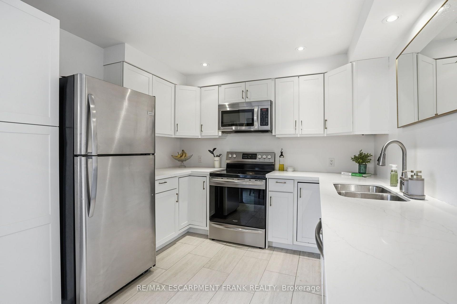 Photo 16 of Unit 15, 1255 Upper Gage Avenue, Hamilton, Quinndale — HOMEH