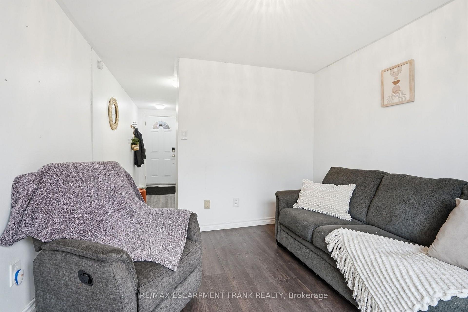 Photo 22 of Unit 15, 1255 Upper Gage Avenue, Hamilton, Quinndale — HOMEH