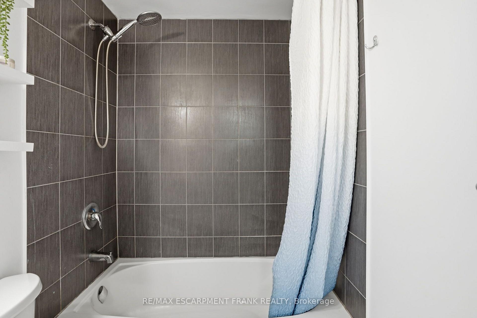 Photo 32 of Unit 15, 1255 Upper Gage Avenue, Hamilton, Quinndale — HOMEH