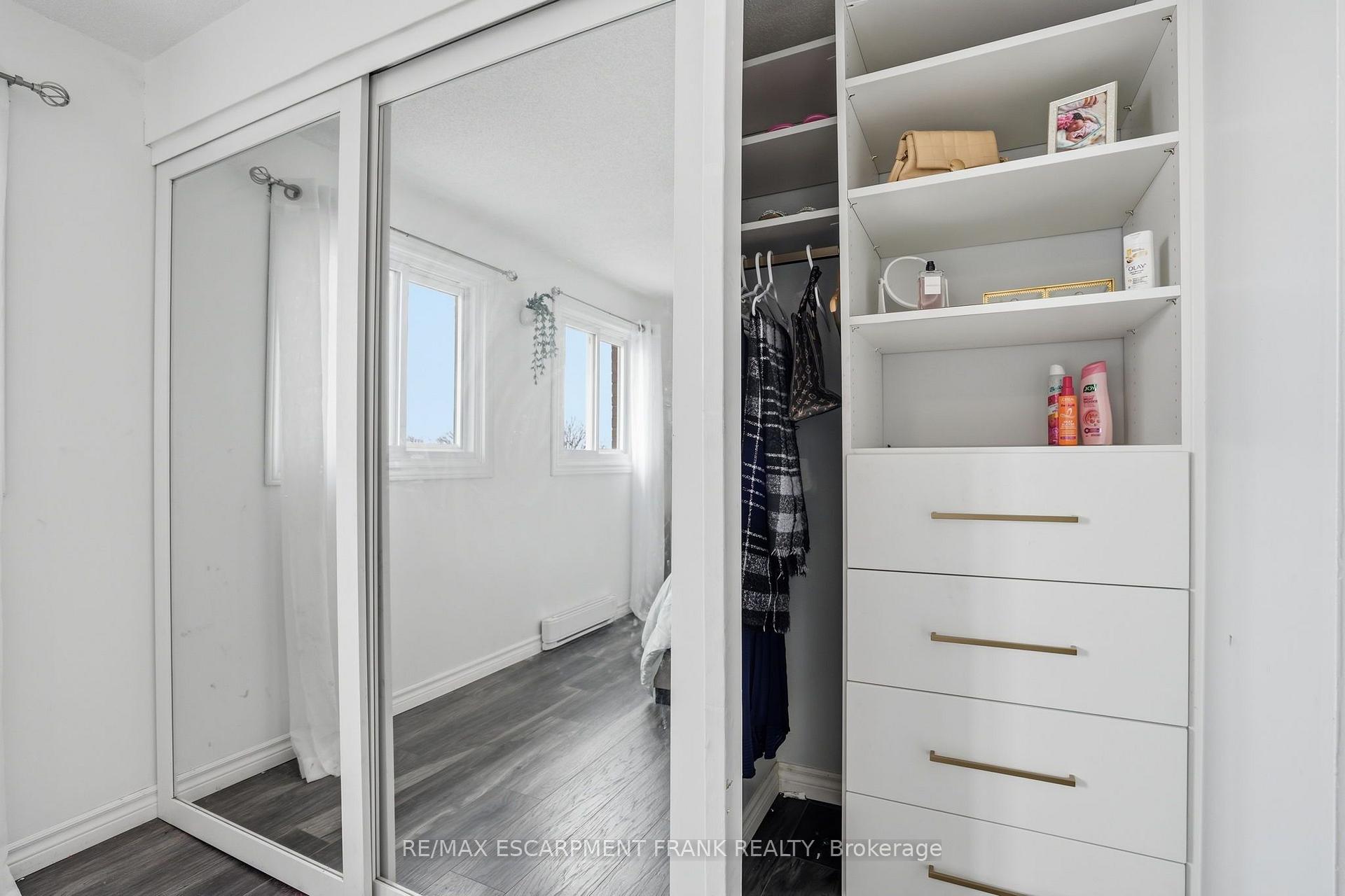 Photo 36 of Unit 15, 1255 Upper Gage Avenue, Hamilton, Quinndale — HOMEH