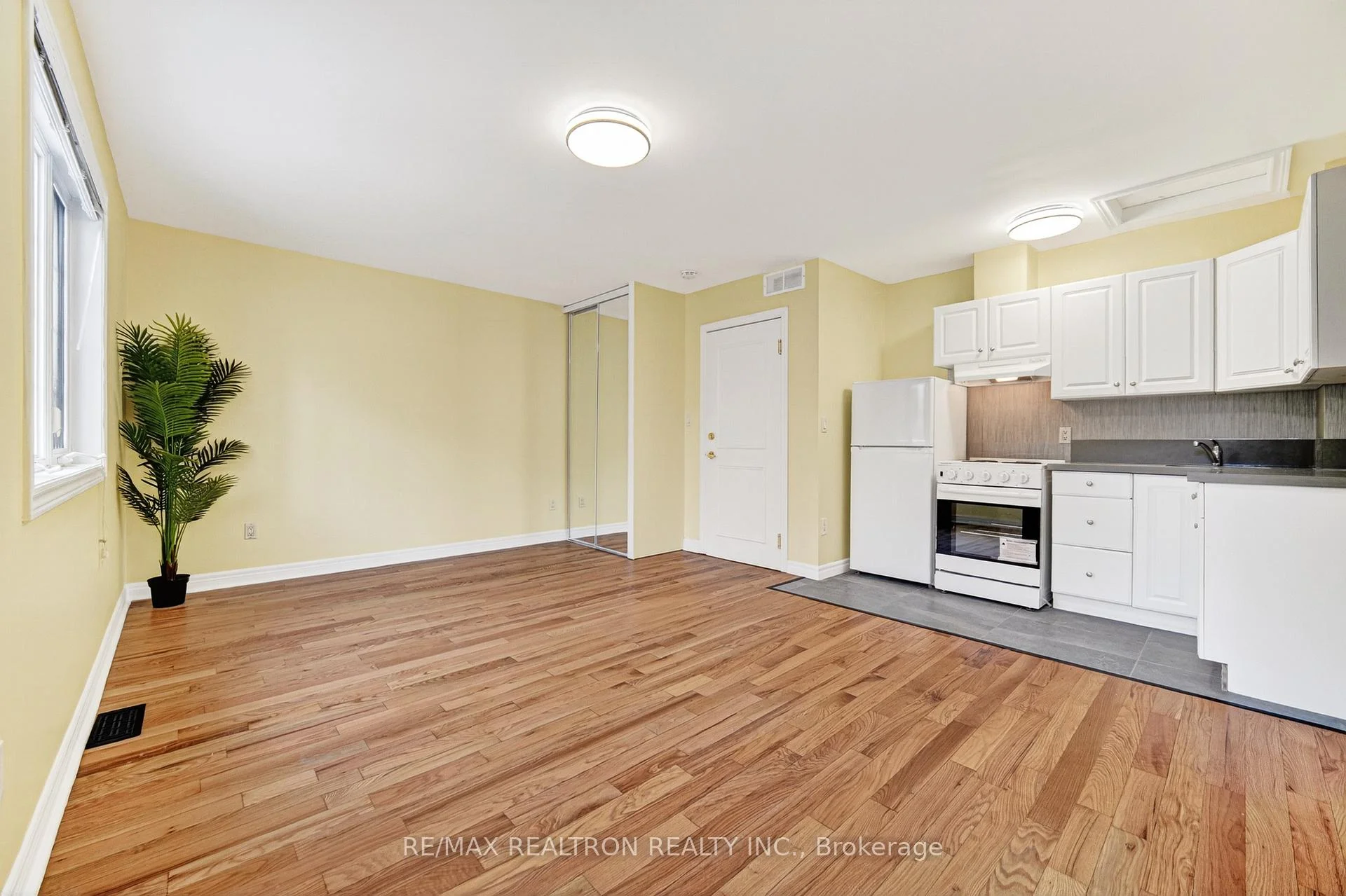 Photo 17 of Unit A2, 454 Donlands Avenue, Toronto, East York — HOMEH