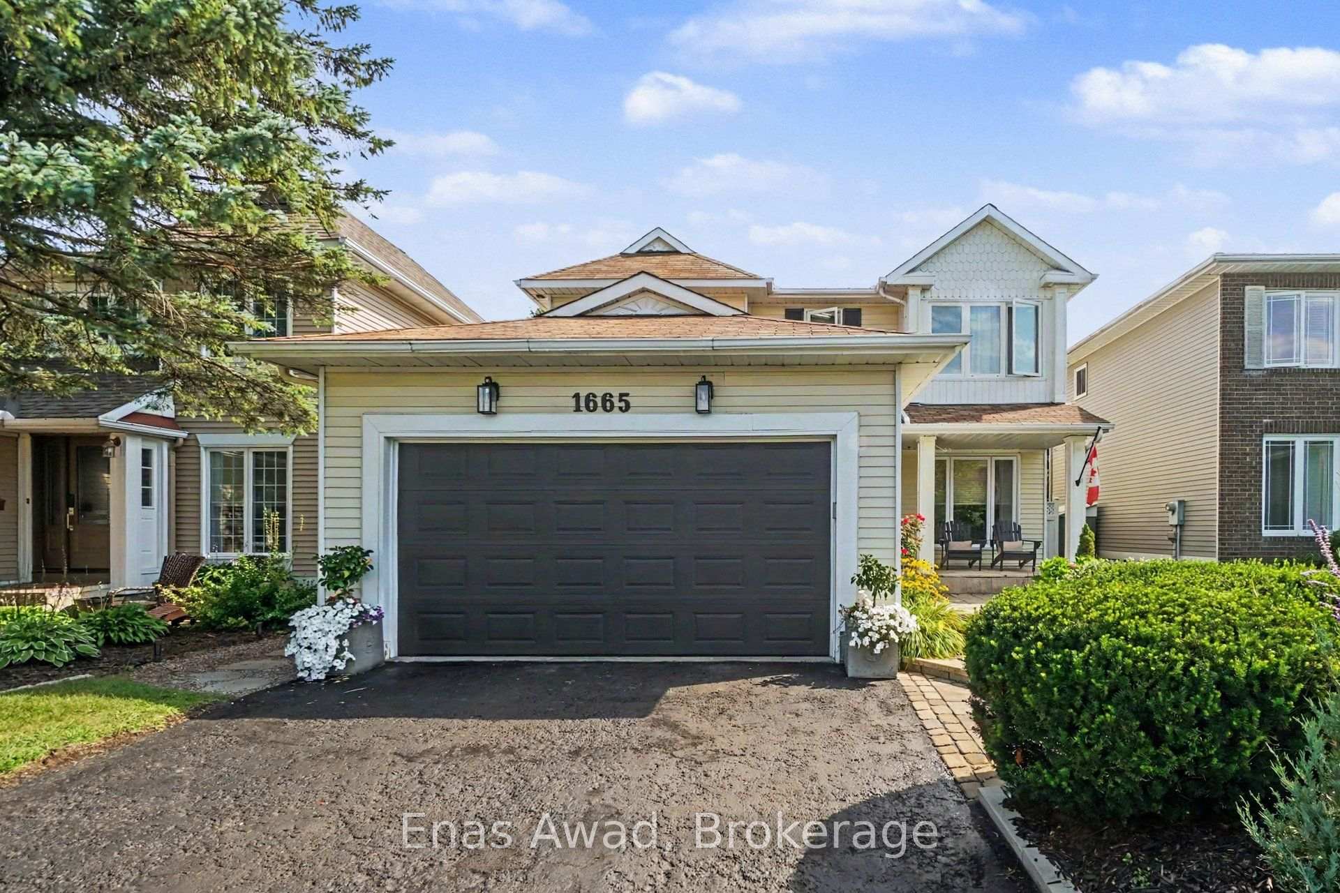 Photo 2 of Unit Upper, 1665 Teakdale Avenue, Ottawa, Chapel Hill — HOMEH