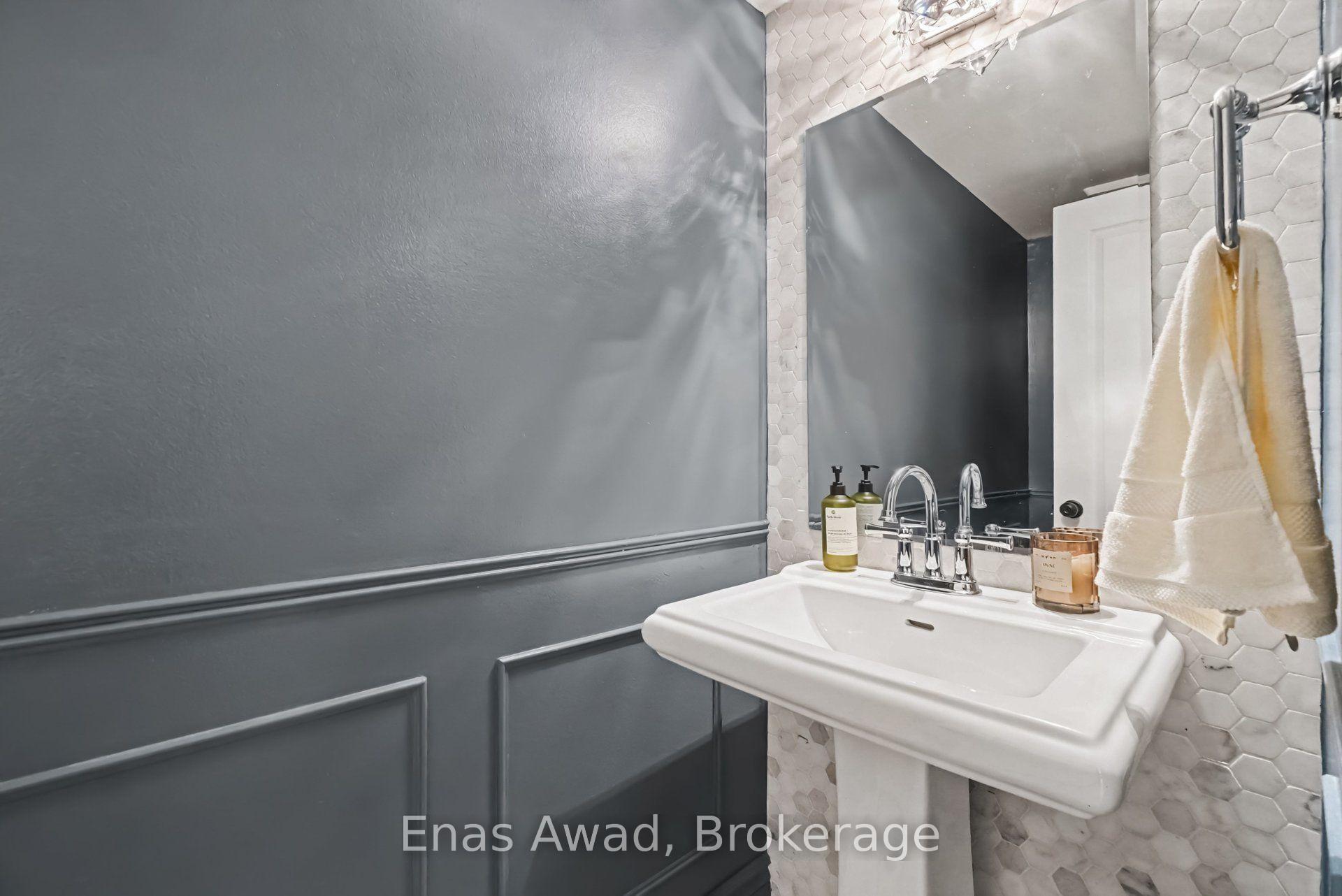 Photo 15 of Unit Upper, 1665 Teakdale Avenue, Ottawa, Chapel Hill — HOMEH