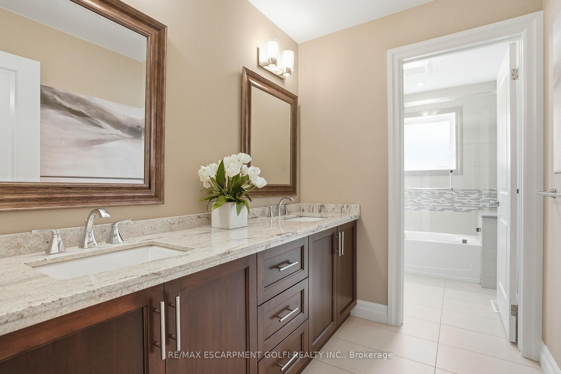 Photo 22 of 234 Fair Street, Hamilton, Meadowlands — HOMEH
