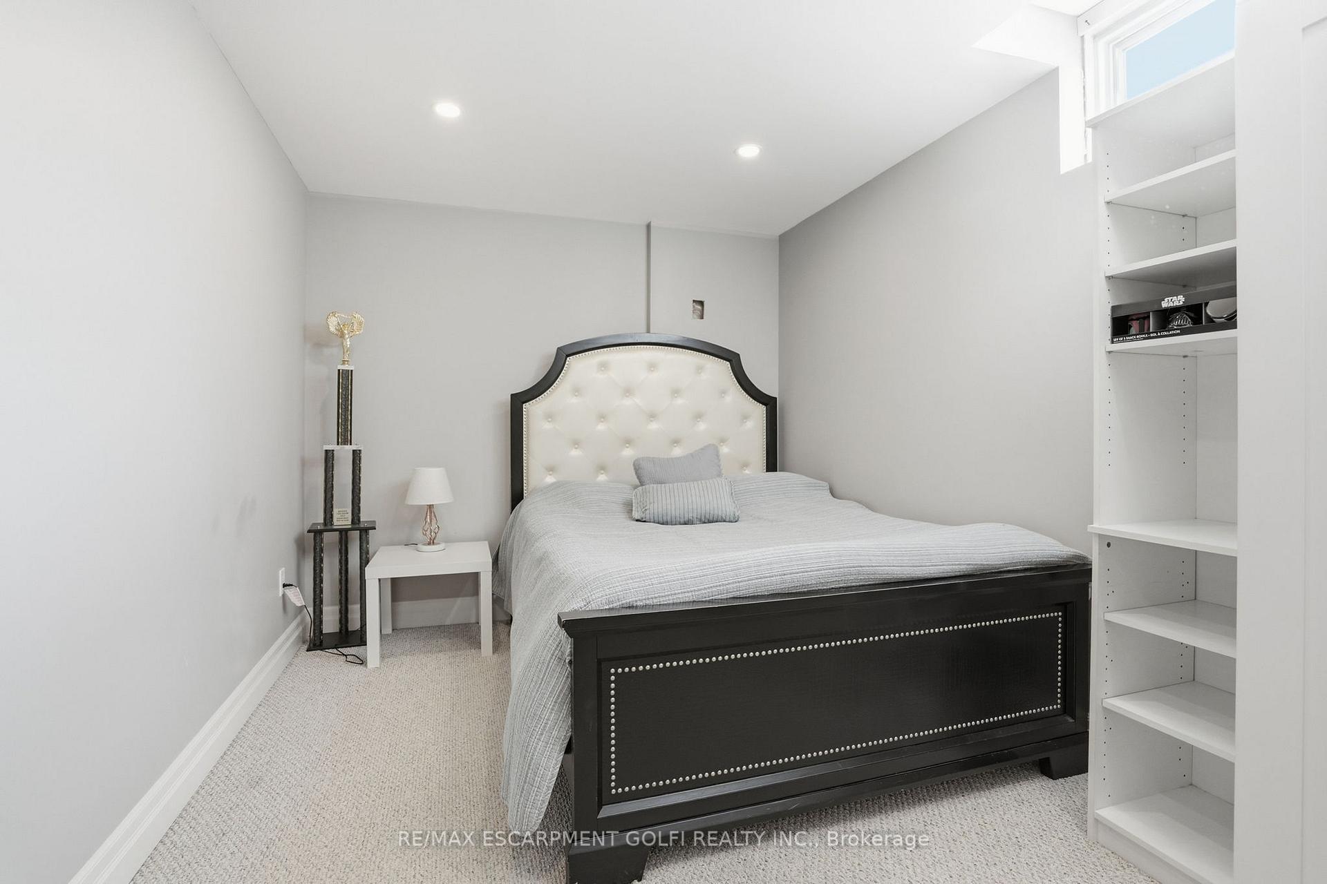 Photo 31 of 234 Fair Street, Hamilton, Meadowlands — HOMEH