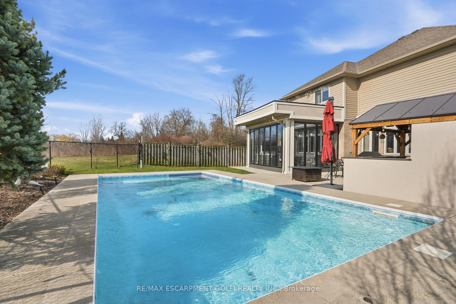 Photo 39 of 234 Fair Street, Hamilton, Meadowlands — HOMEH