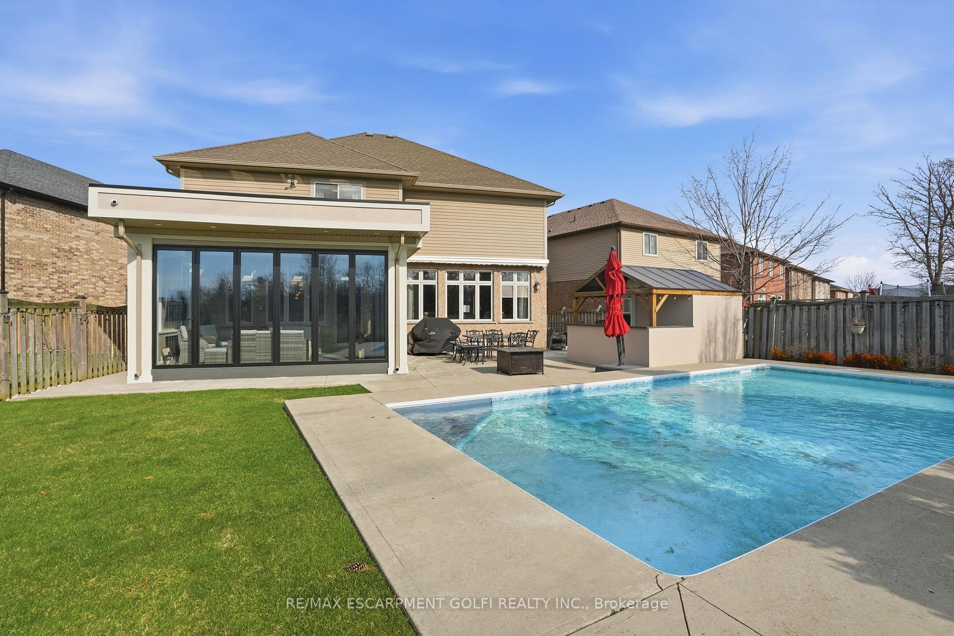 Photo 40 of 234 Fair Street, Hamilton, Meadowlands — HOMEH