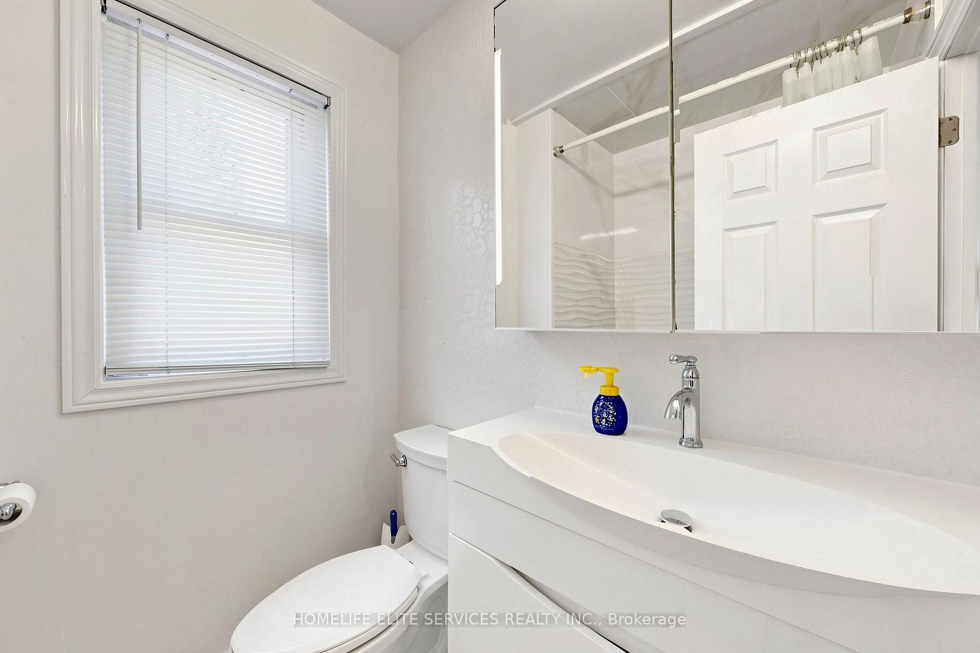 Photo 16 of 48 Frey Crescent, Scarborough, Wexford-Maryvale — HOMEH