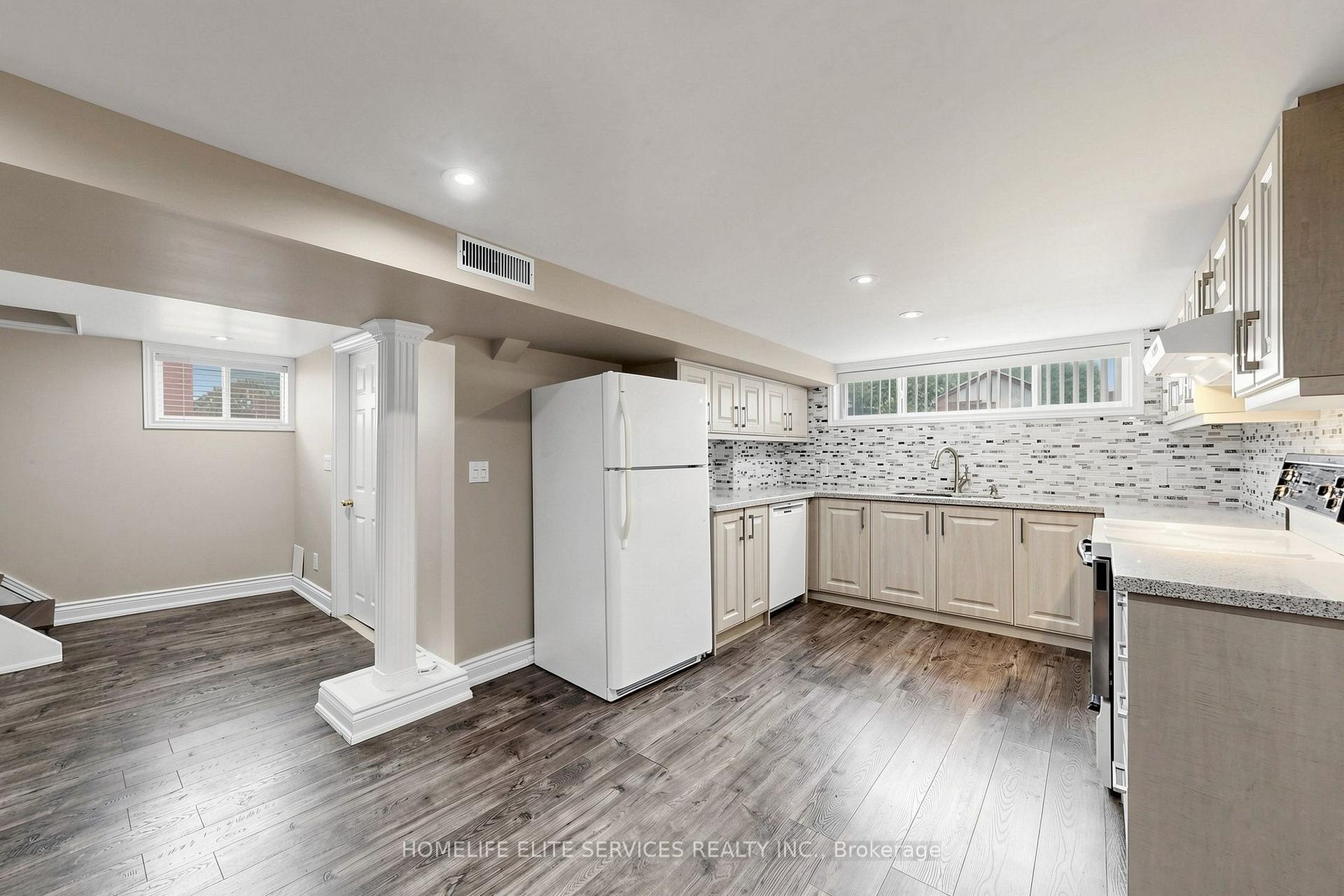 Photo 29 of 48 Frey Crescent, Scarborough, Wexford-Maryvale — HOMEH