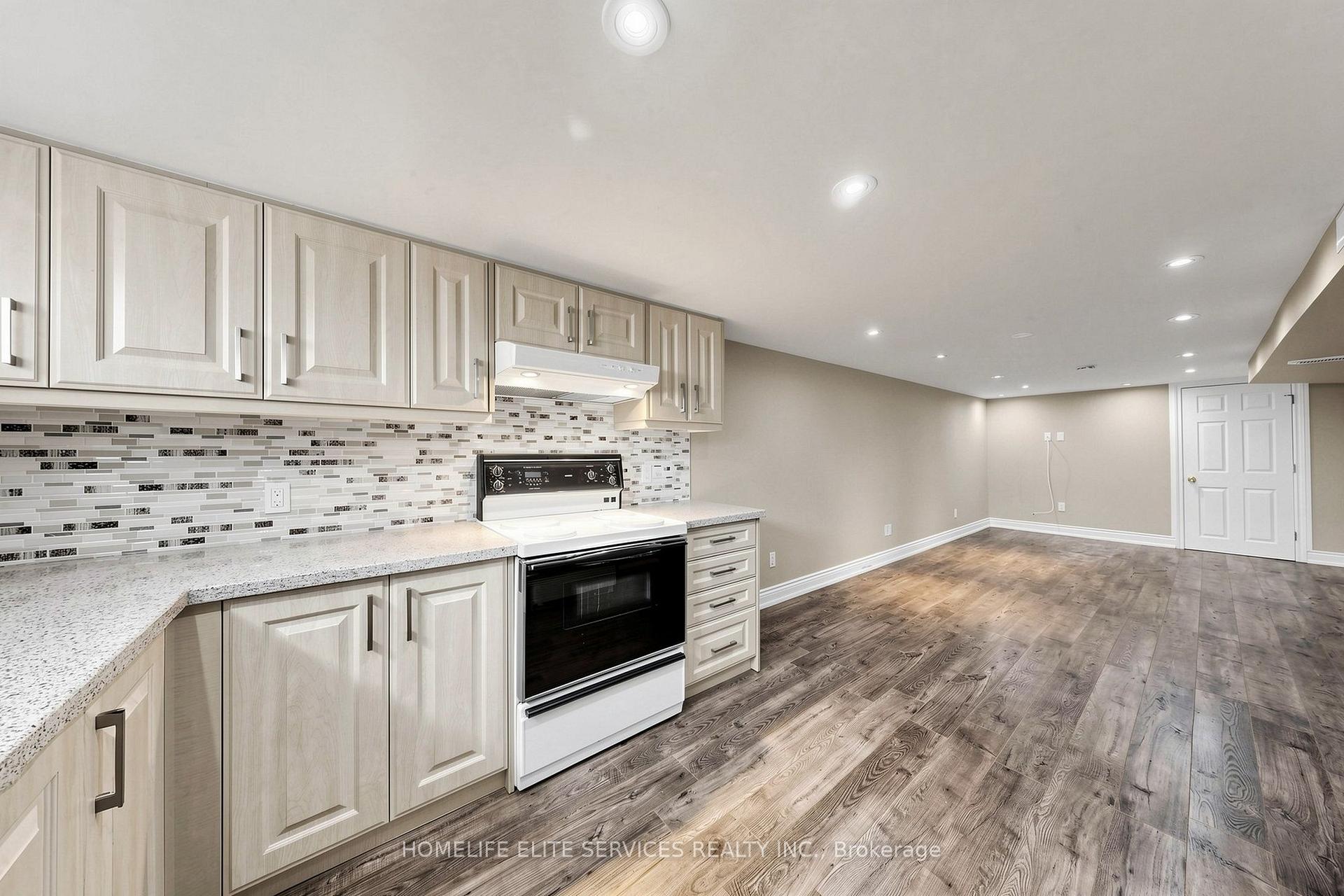 Photo 30 of 48 Frey Crescent, Scarborough, Wexford-Maryvale — HOMEH