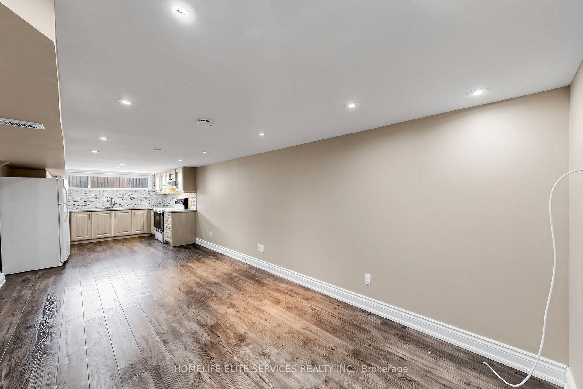 Photo 32 of 48 Frey Crescent, Scarborough, Wexford-Maryvale — HOMEH