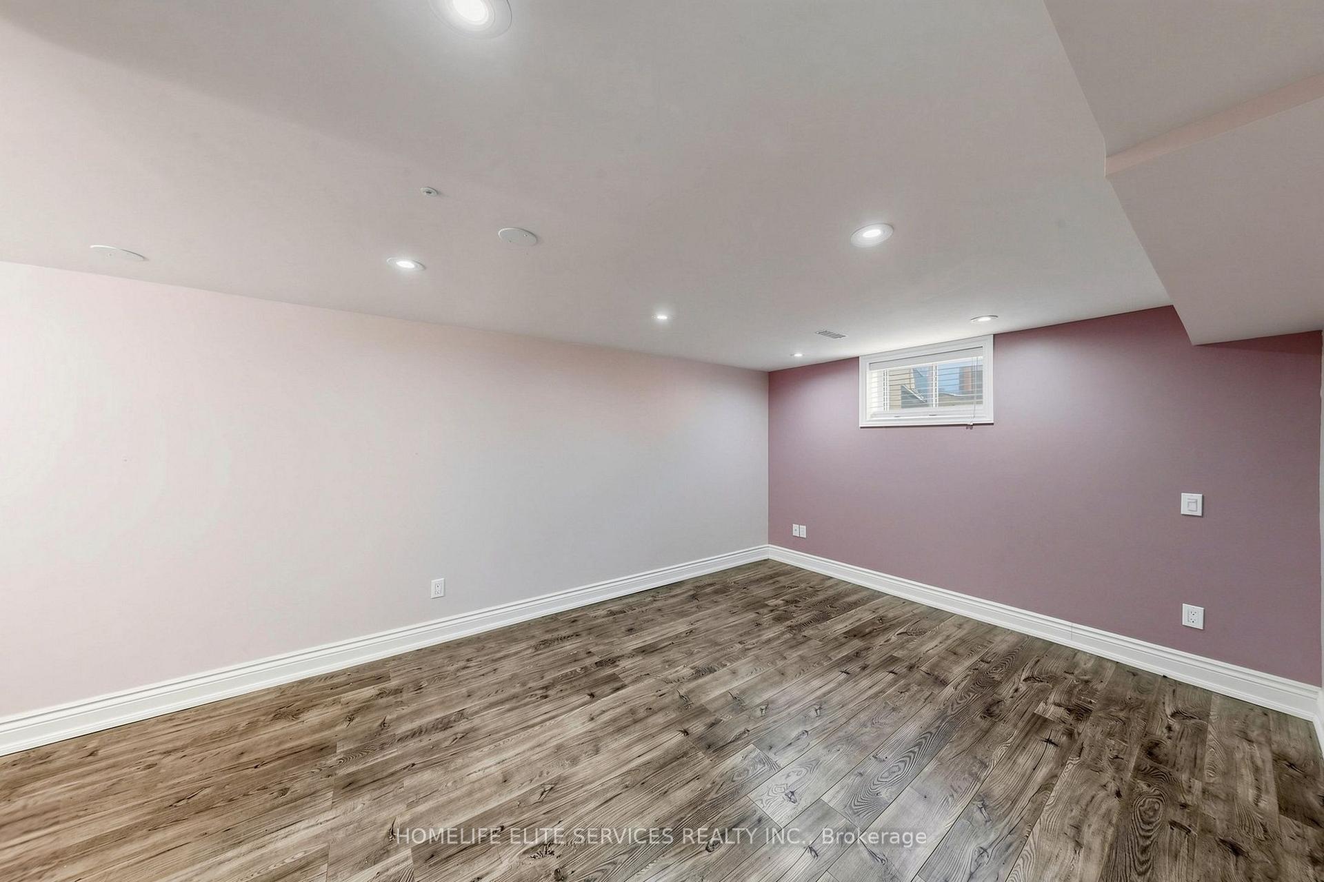 Photo 37 of 48 Frey Crescent, Scarborough, Wexford-Maryvale — HOMEH