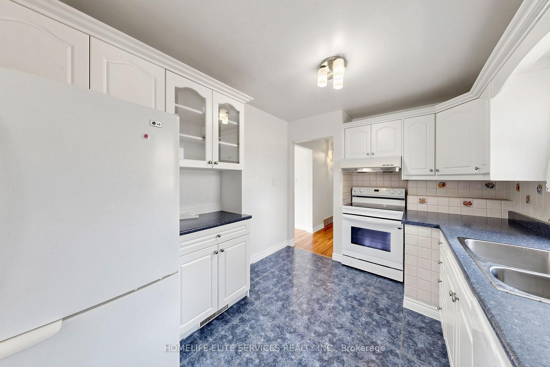 Photo 14 of 48 Frey Crescent, Scarborough, Wexford-Maryvale — HOMEH