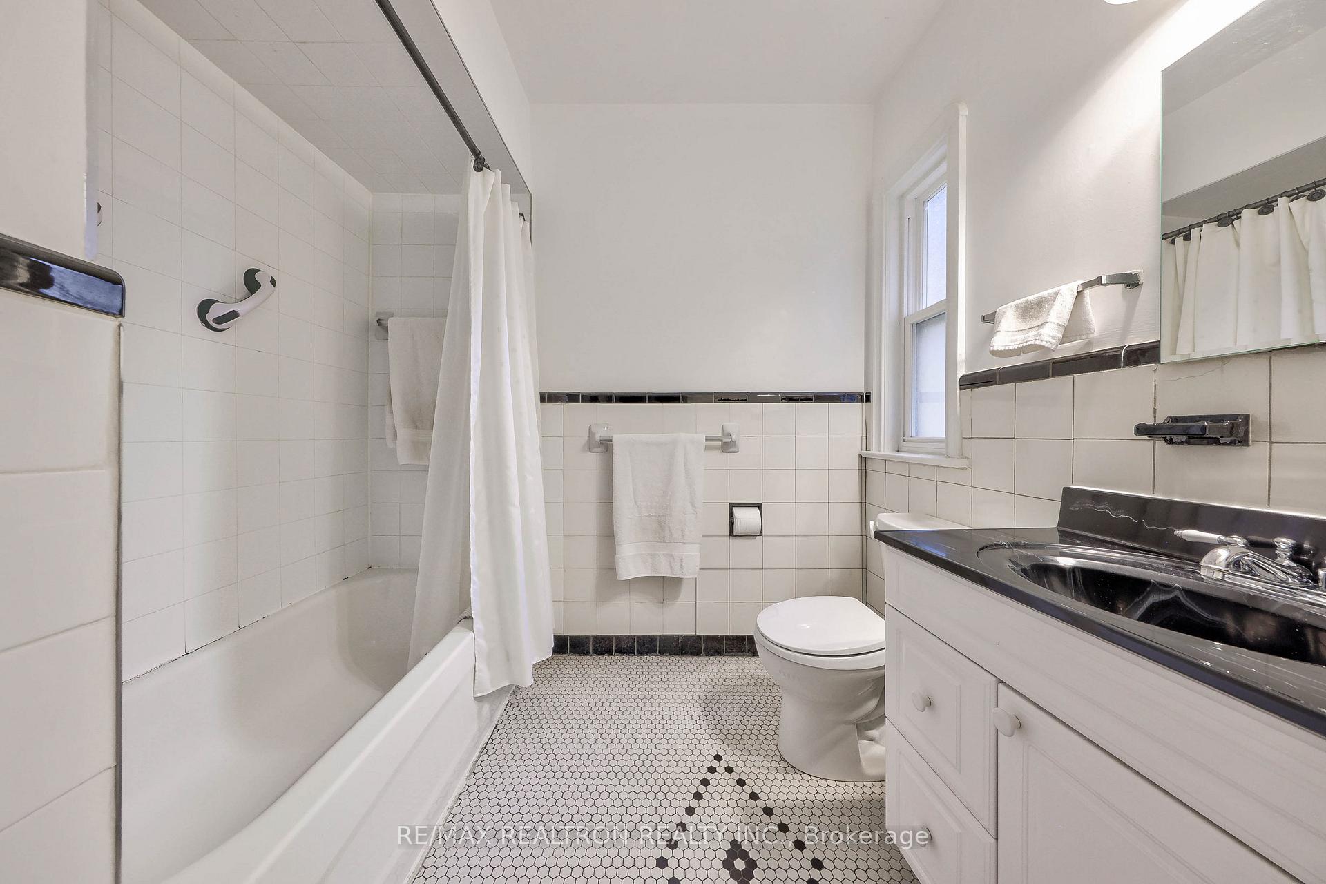 Photo 16 of 1336 Avenue Road, Toronto, Lawrence Park South — HOMEH