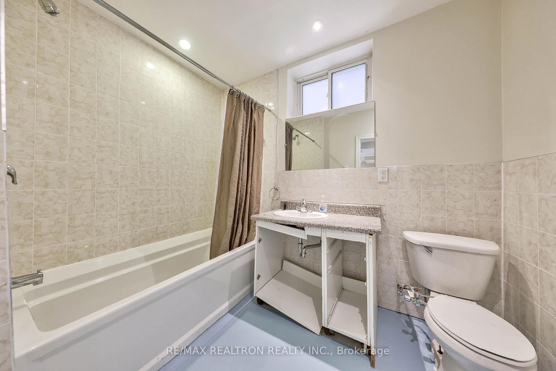 Photo 19 of 1336 Avenue Road, Toronto, Lawrence Park South — HOMEH