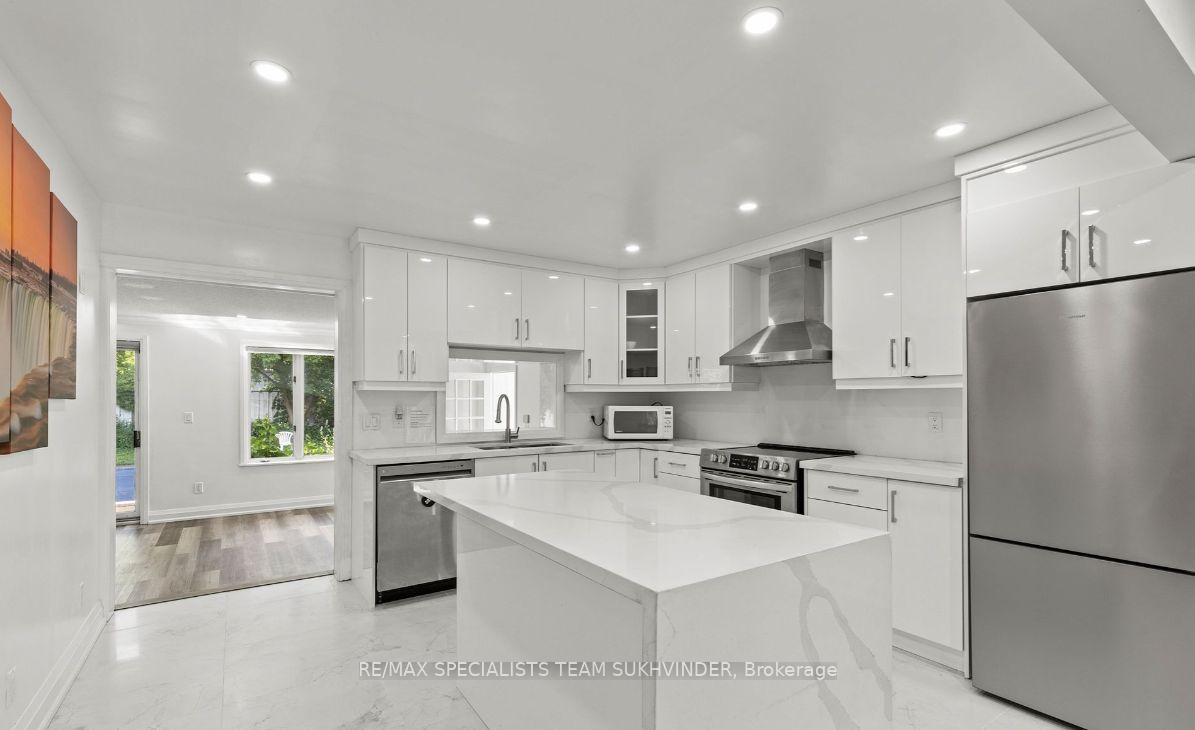 Photo 9 of 5138 Valley Way, Niagara Falls, Cherrywood — HOMEH