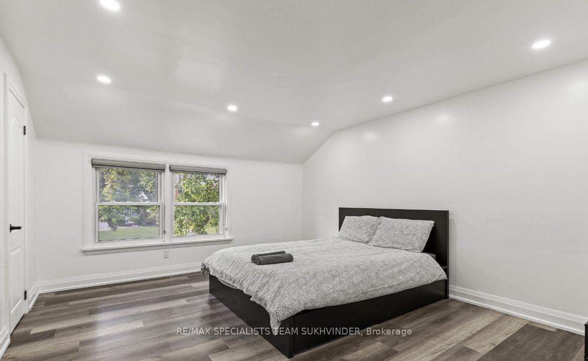 Photo 23 of 5138 Valley Way, Niagara Falls, Cherrywood — HOMEH
