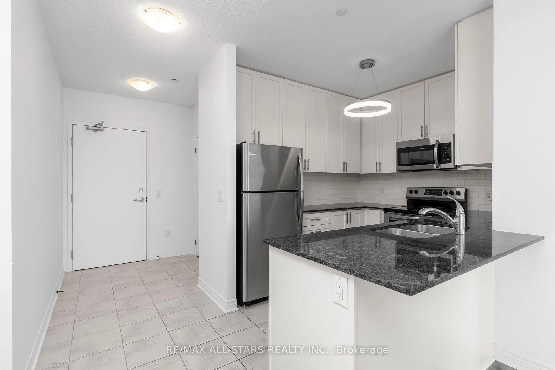 Photo 2 of Unit 410, 39 New Delhi Drive, Markham, Cedarwood — HOMEH