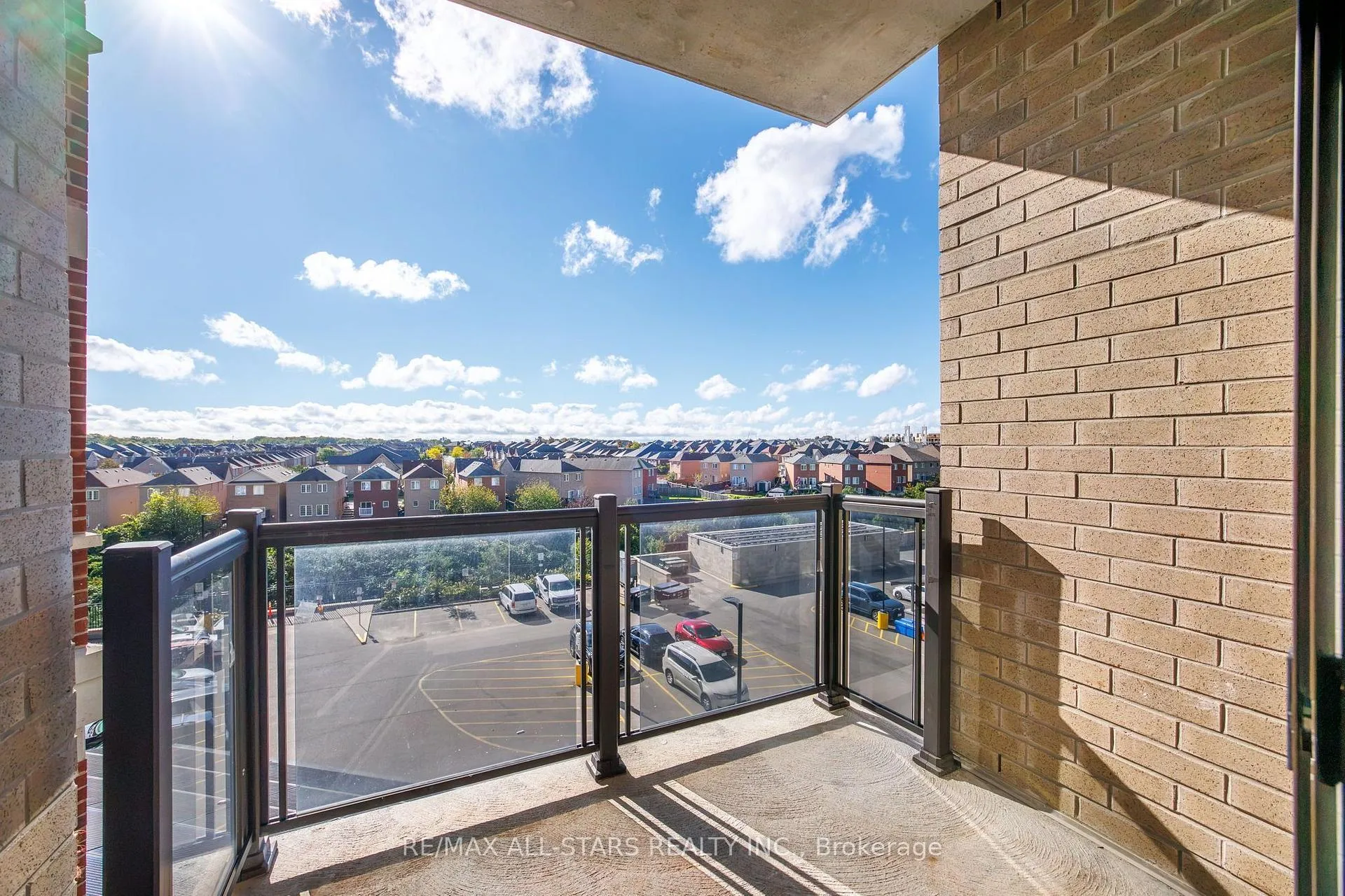 Photo 11 of Unit 410, 39 New Delhi Drive, Markham, Cedarwood — HOMEH