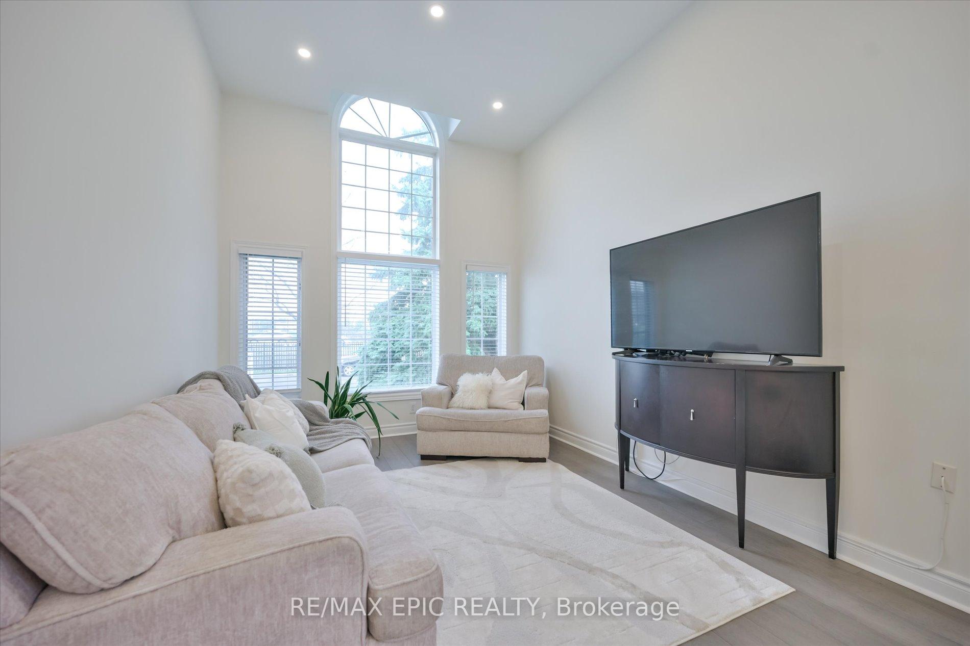 Photo 10 of 33 Emmett Place, Whitby, Pringle Creek — HOMEH