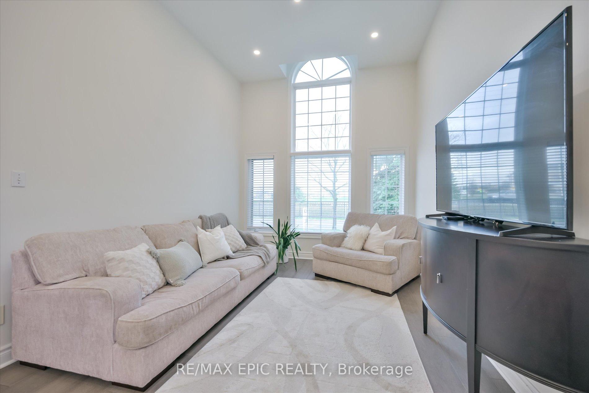 Photo 12 of 33 Emmett Place, Whitby, Pringle Creek — HOMEH