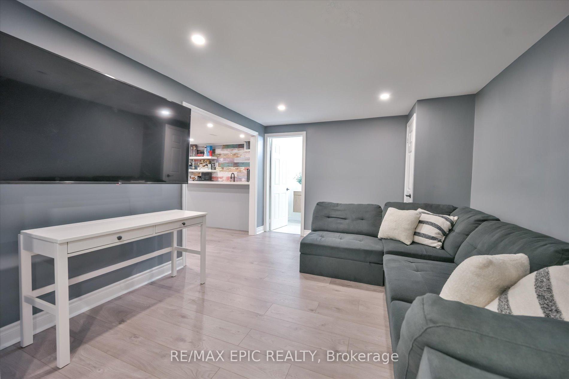 Photo 35 of 33 Emmett Place, Whitby, Pringle Creek — HOMEH