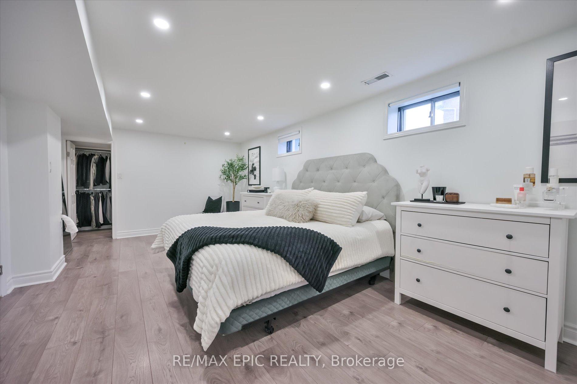 Photo 36 of 33 Emmett Place, Whitby, Pringle Creek — HOMEH