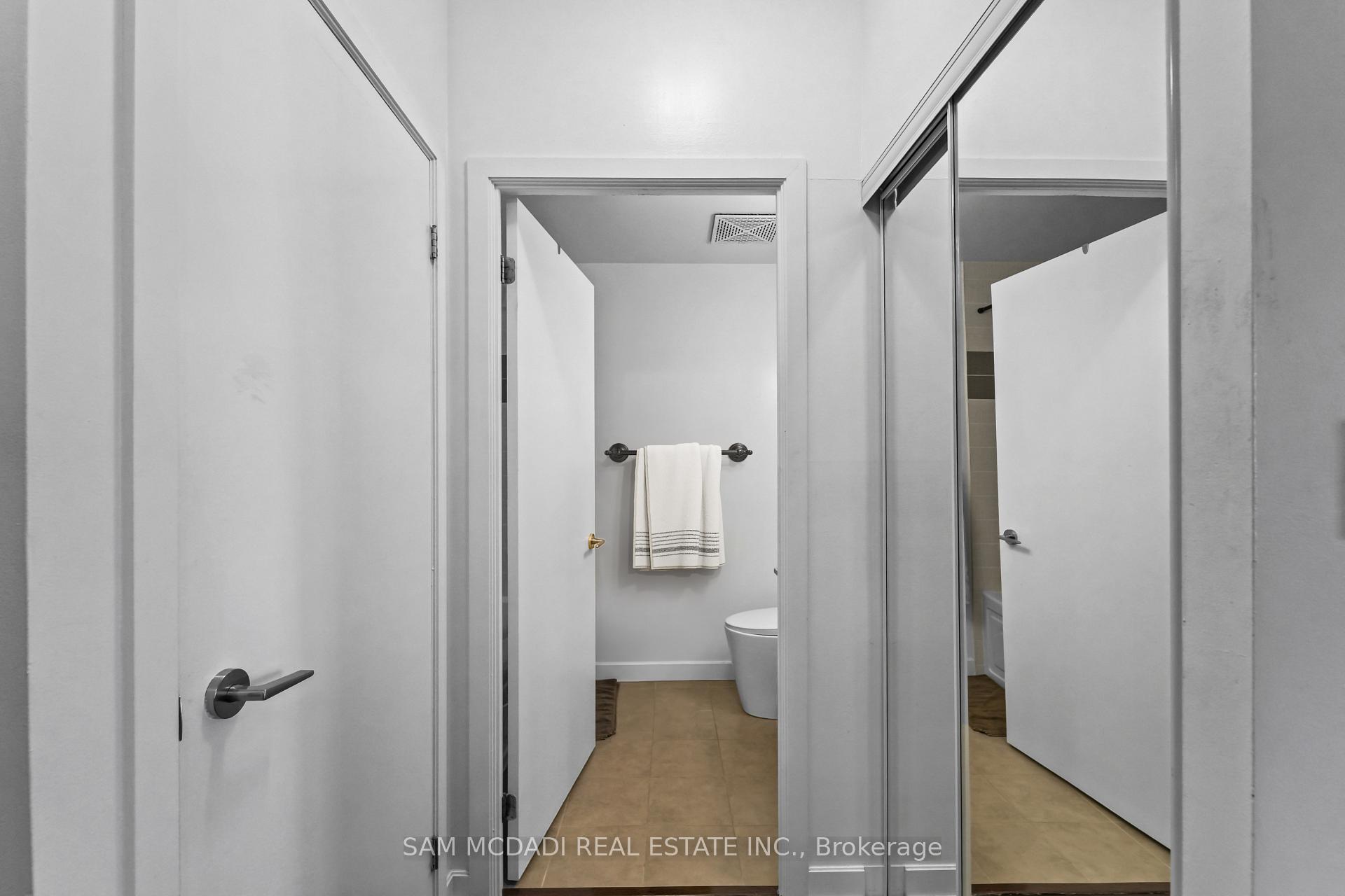 Photo 13 of Unit 2304, 18 Harbour Street, Toronto, Waterfront Communities — HOMEH