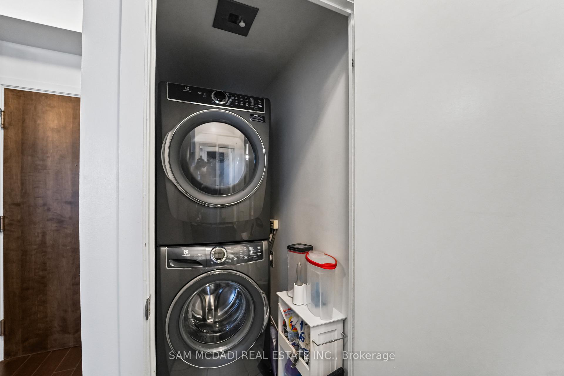 Photo 16 of Unit 2304, 18 Harbour Street, Toronto, Waterfront Communities — HOMEH