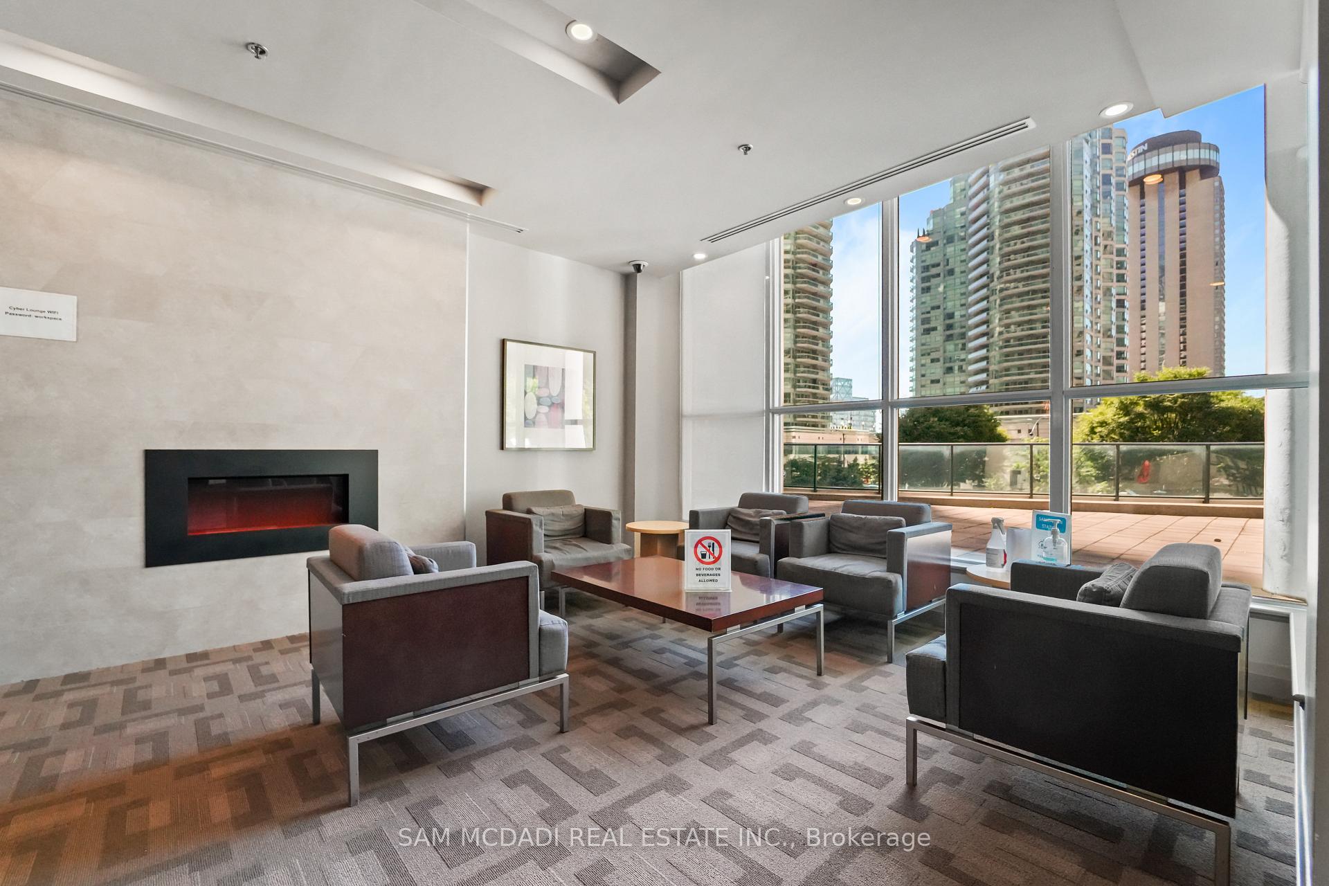 Photo 18 of Unit 2304, 18 Harbour Street, Toronto, Waterfront Communities — HOMEH