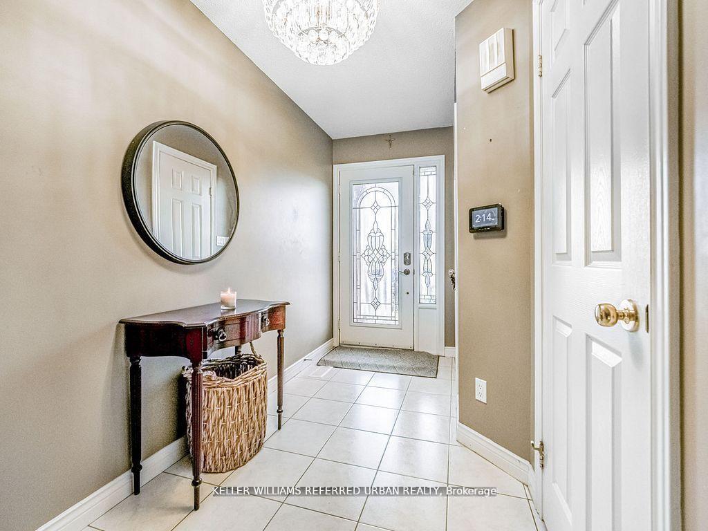 Photo 4 of 1166 Upper Wentworth Street E, Hamilton, Crerar — HOMEH