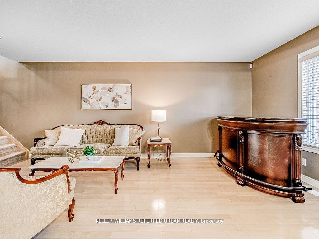 Photo 9 of 1166 Upper Wentworth Street E, Hamilton, Crerar — HOMEH