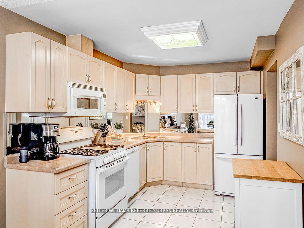 Photo 10 of 1166 Upper Wentworth Street E, Hamilton, Crerar — HOMEH