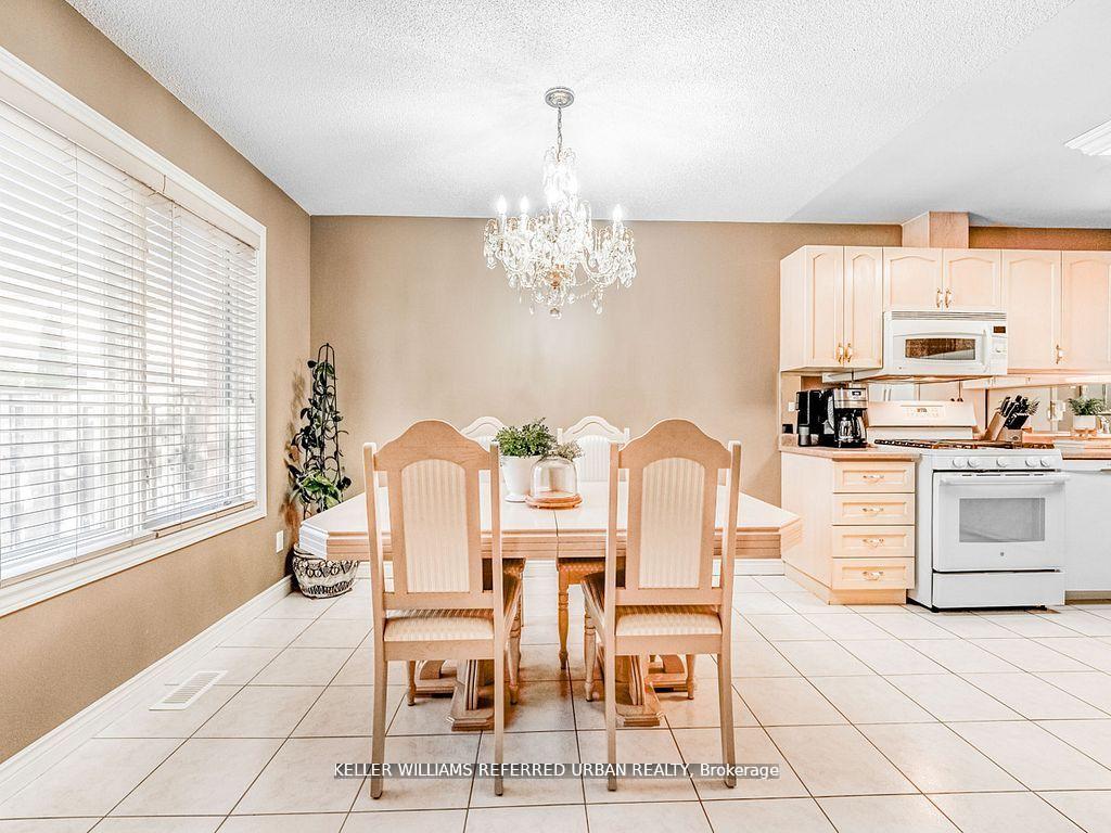 Photo 16 of 1166 Upper Wentworth Street E, Hamilton, Crerar — HOMEH