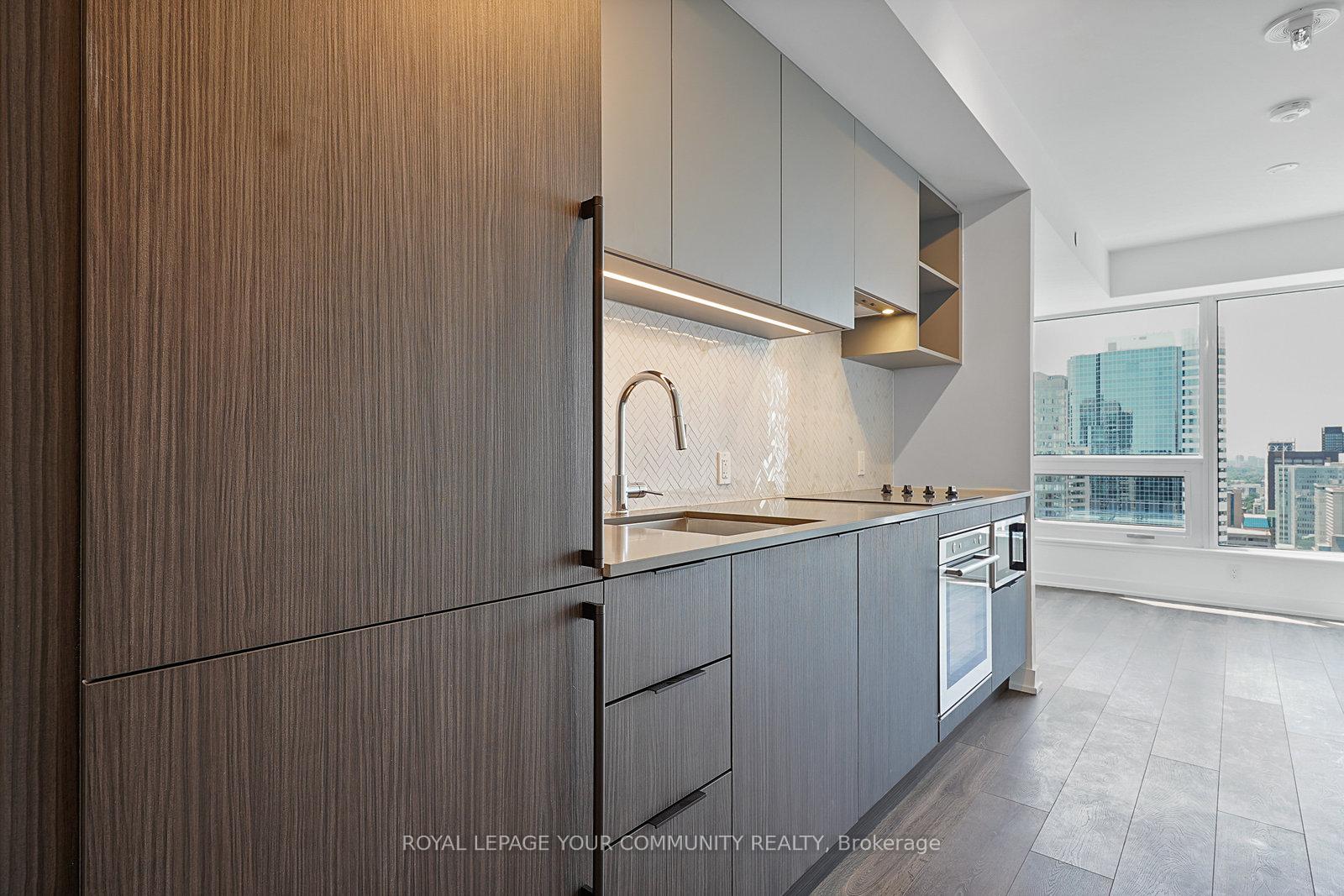 Photo 6 of Unit 3908, 82 Dalhousie Street, Toronto, Church-Yonge Corridor — HOMEH