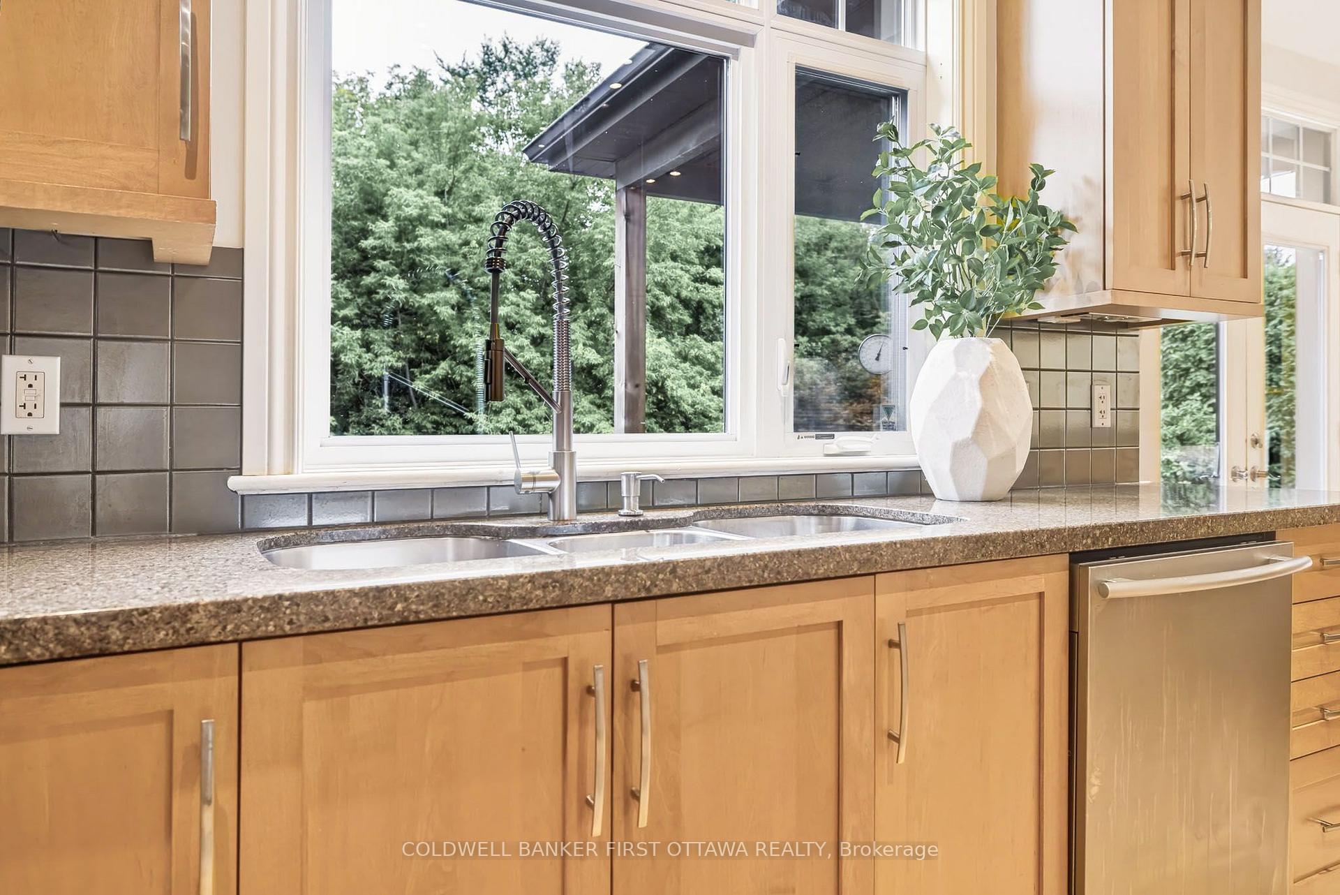 Photo 15 of 48 Bert G Argue Drive, Ottawa, Stittsville (Central) — HOMEH