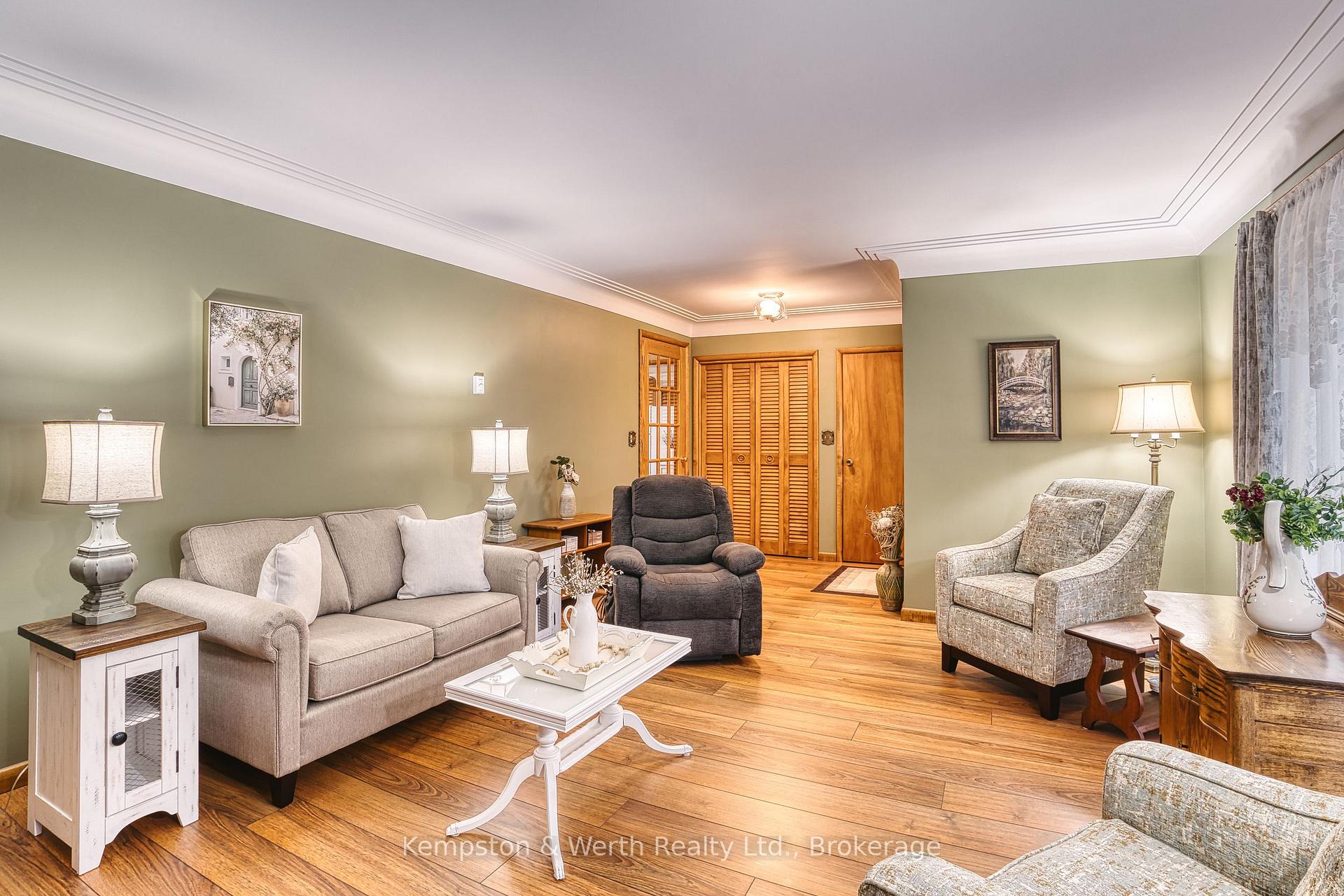 Photo 11 of 144 King Street, North Perth, Elma — HOMEH