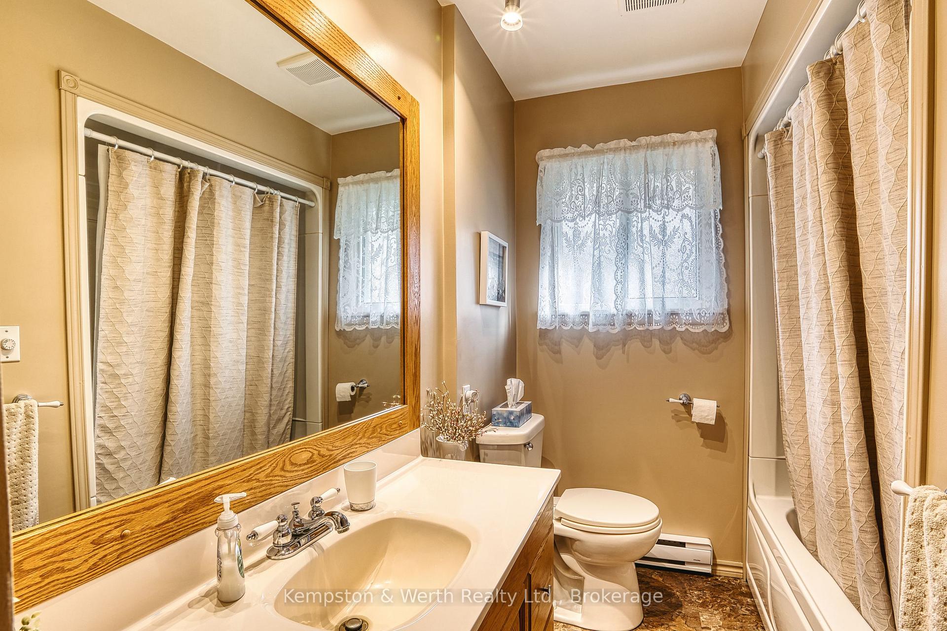 Photo 27 of 144 King Street, North Perth, Elma — HOMEH