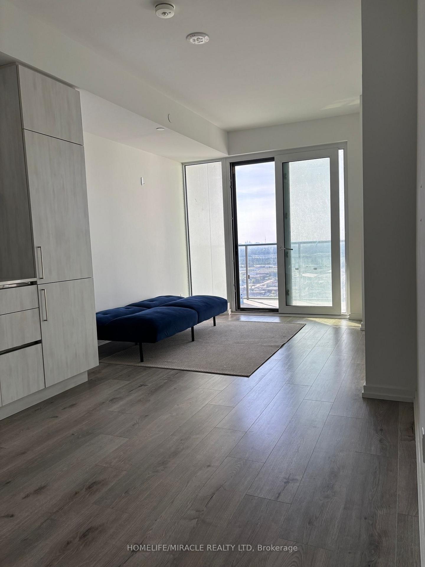 Photo 4 of Unit 2701, 7890 Jane Street, Vaughan, Vaughan Corporate Centre — HOMEH