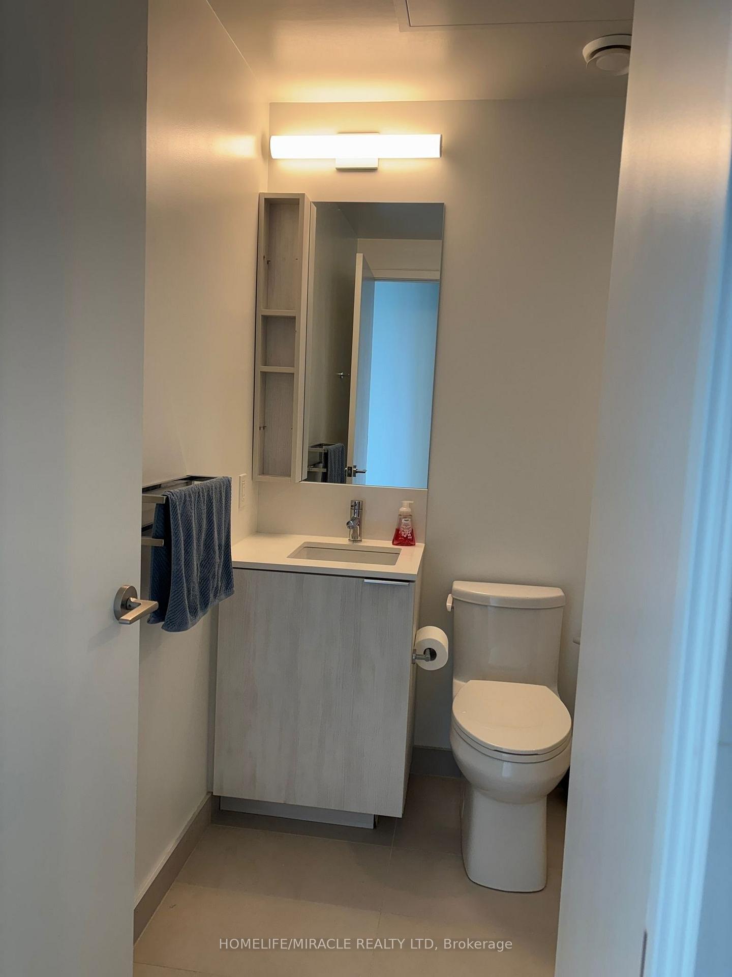 Photo 6 of Unit 2701, 7890 Jane Street, Vaughan, Vaughan Corporate Centre — HOMEH