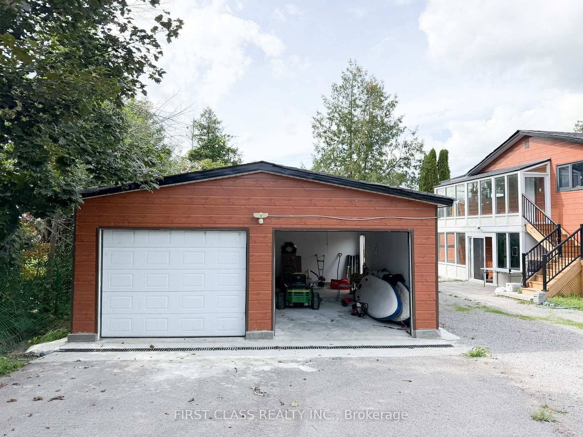 Photo 23 of 37 Laird Drive, Kawartha Lakes, Fenelon — HOMEH