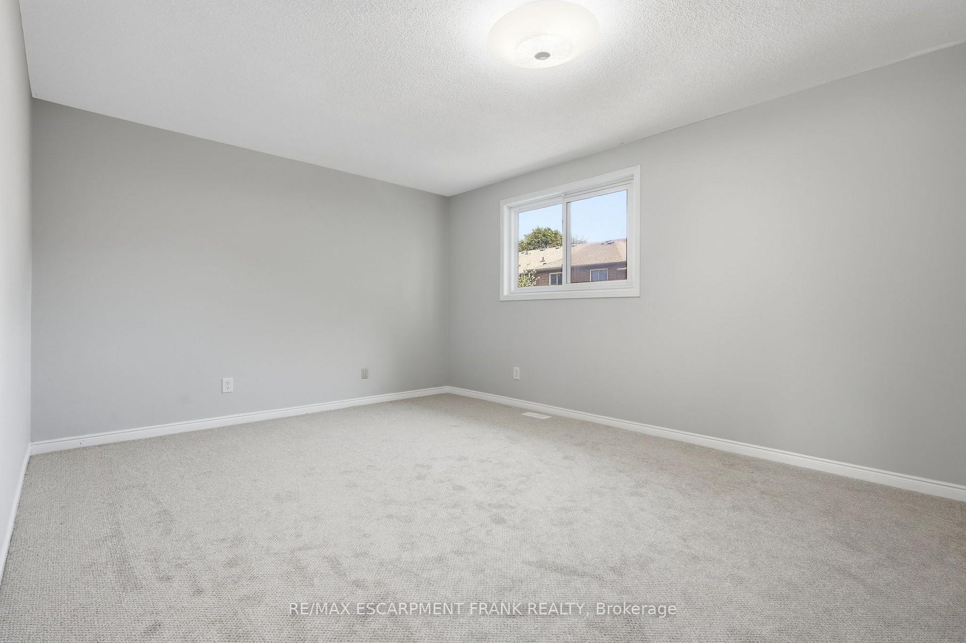 Photo 16 of 79 Lynnette Drive, Hamilton, Falkirk — HOMEH