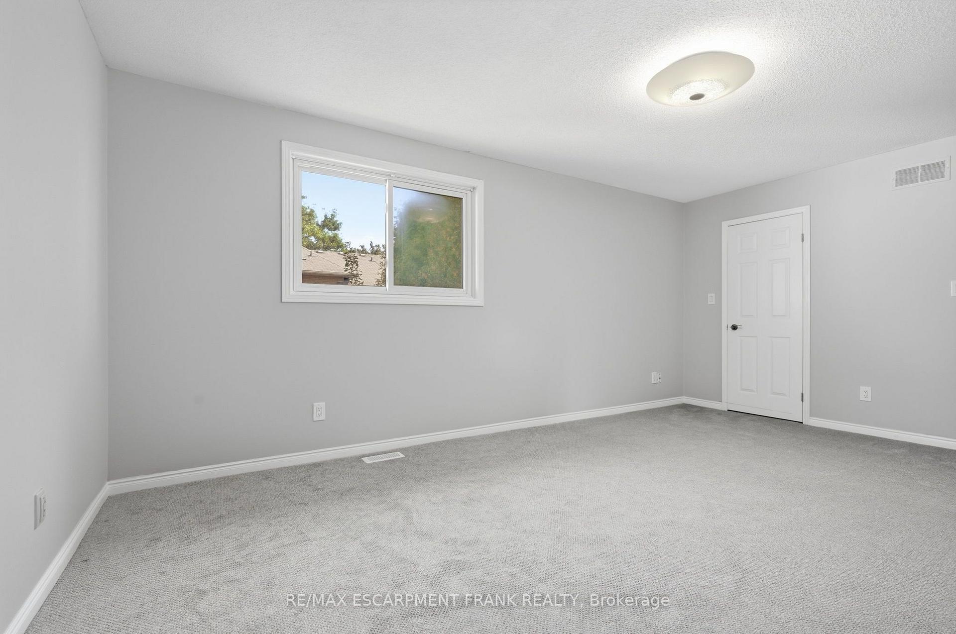Photo 20 of 79 Lynnette Drive, Hamilton, Falkirk — HOMEH