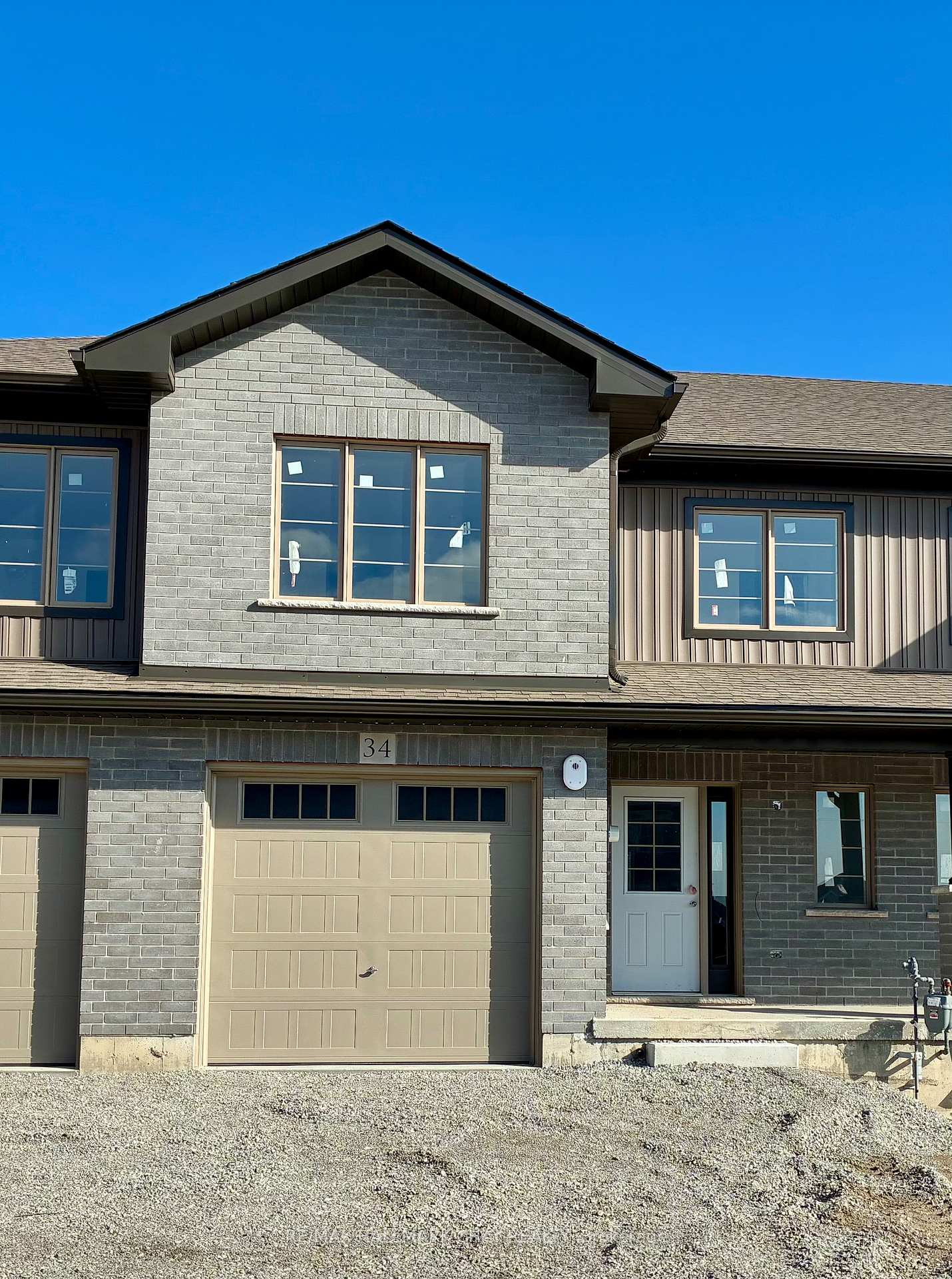 Photo 2 of 34 Strath Crescent, Springwater, Elmvale — HOMEH