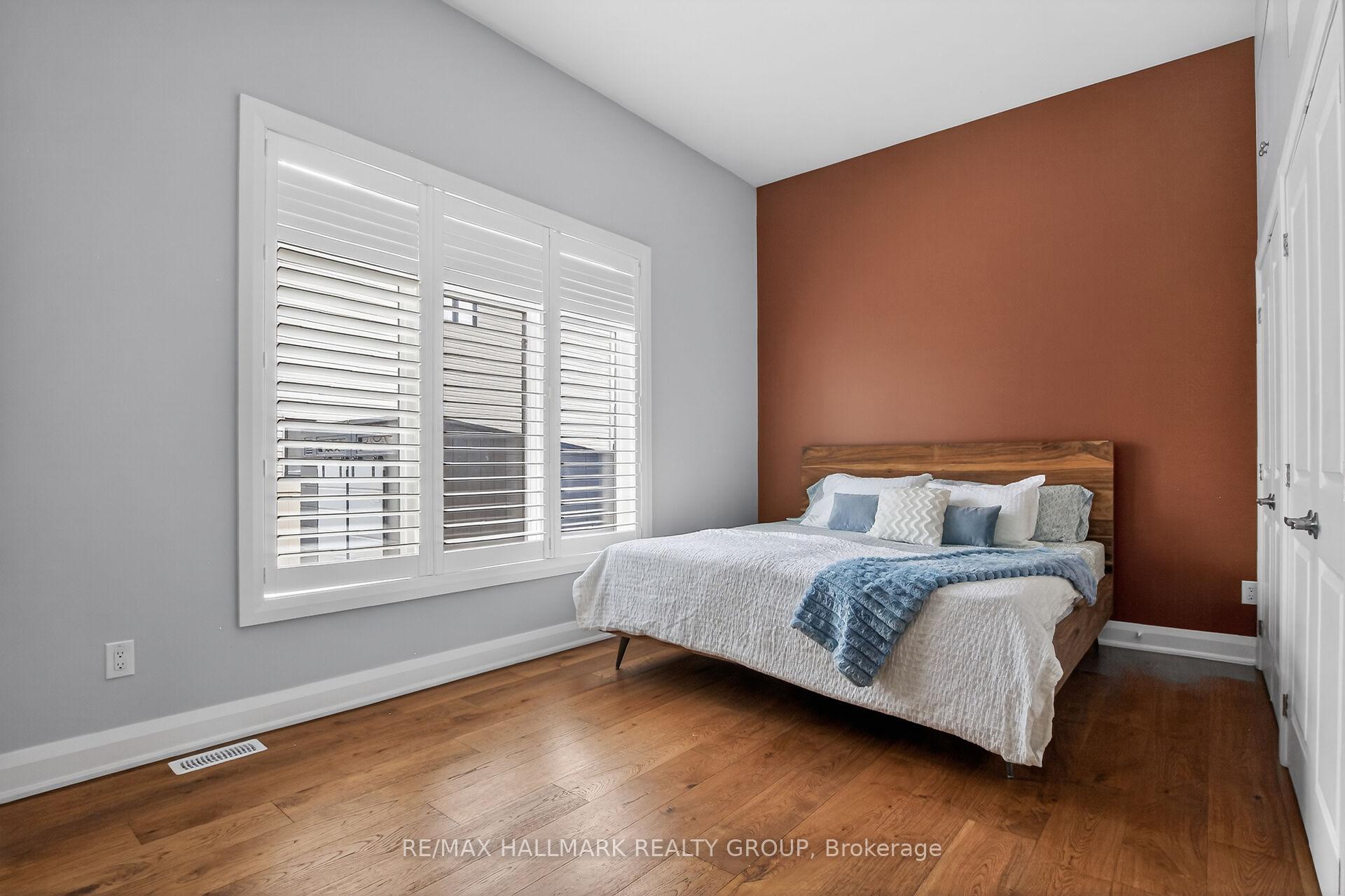 Photo 16 of 341 Serenade Crescent, Ottawa, Riverside South/Gloucester Glen — HOMEH